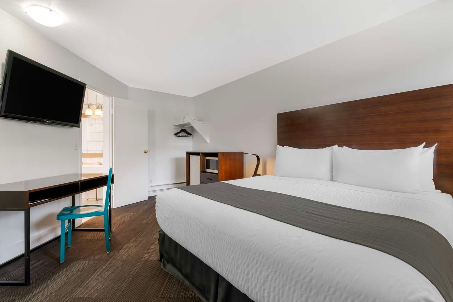 Stoke Hotel SureStay Collection by Best Western 5