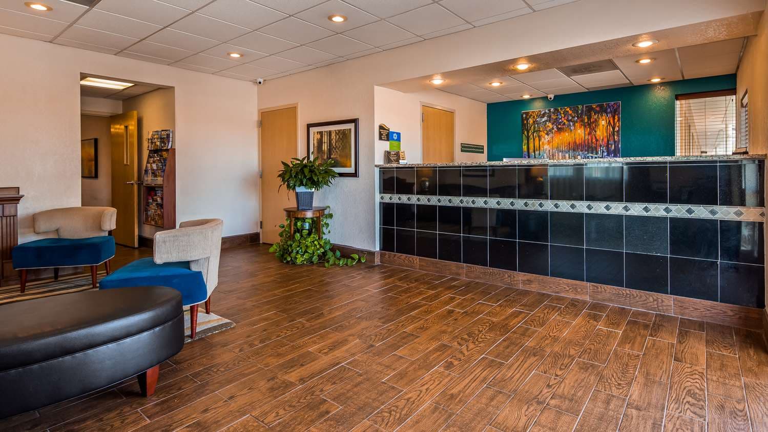 SureStay Hotel by Best Western Ottawa 2