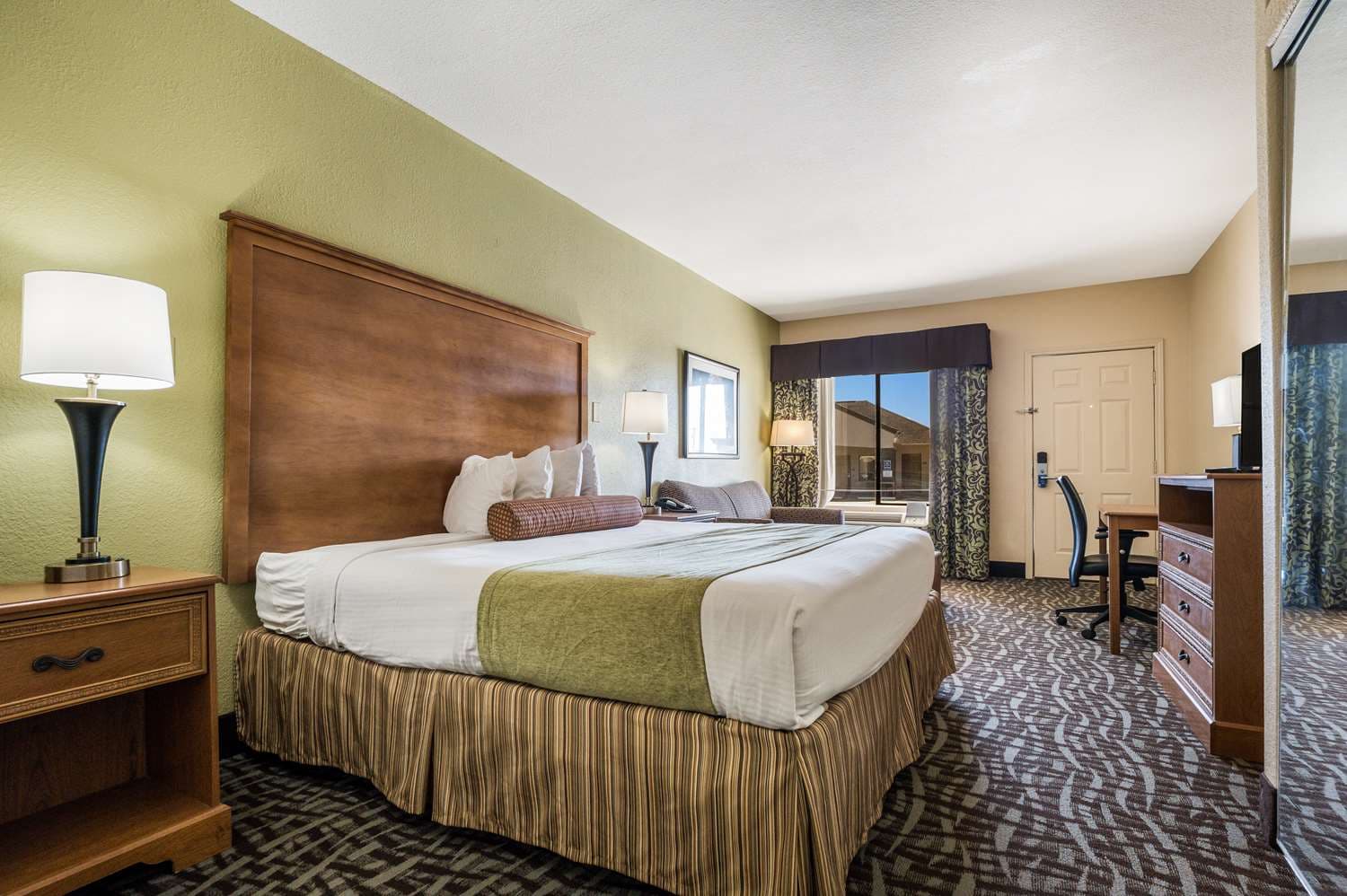 SureStay Hotel by Best Western Alice 5