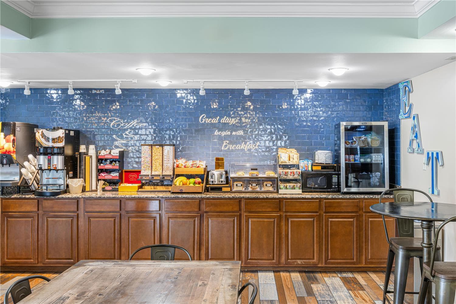 SureStay Hotel by Best Western Helen Downtown 5