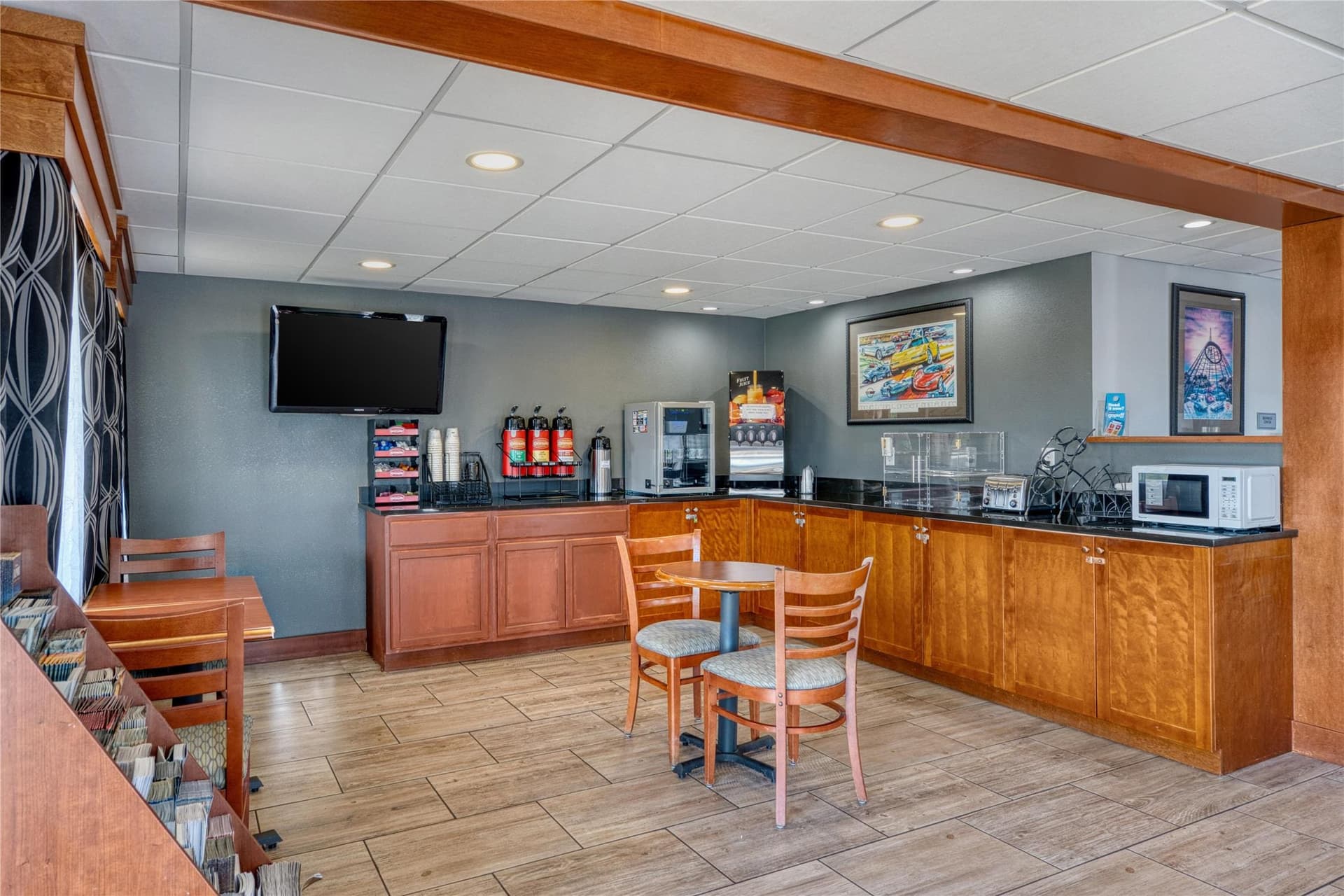 SureStay Hotel by Best Western Bowling Green North 5