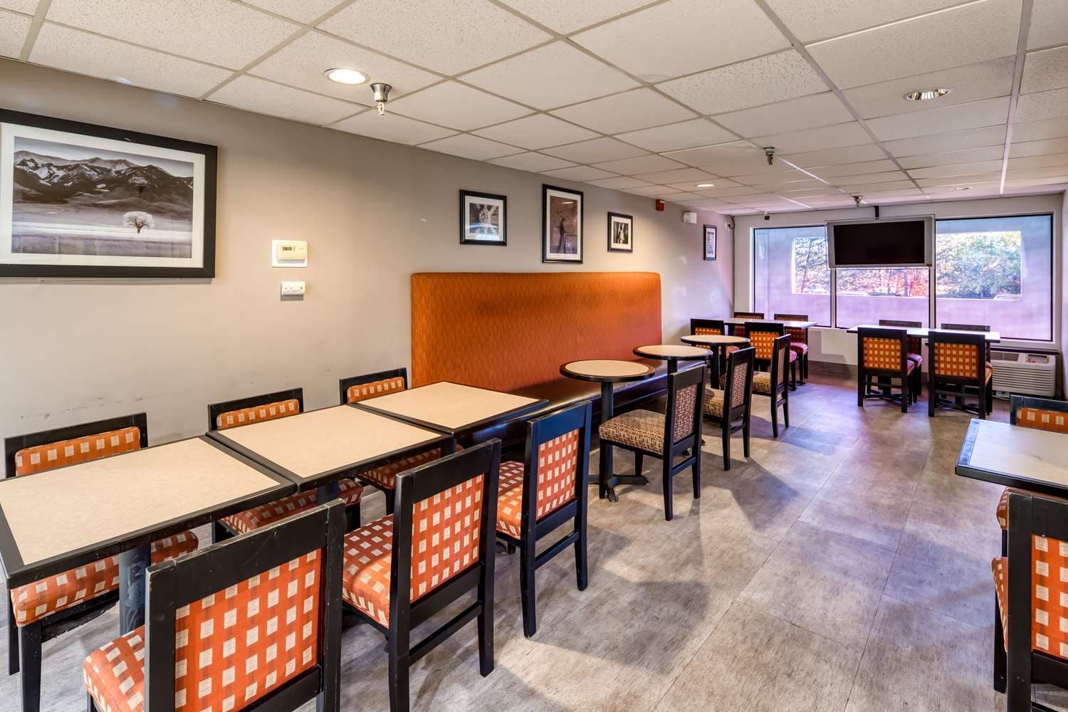 SureStay Plus Hotel by Best Western Durham Medical Center 5