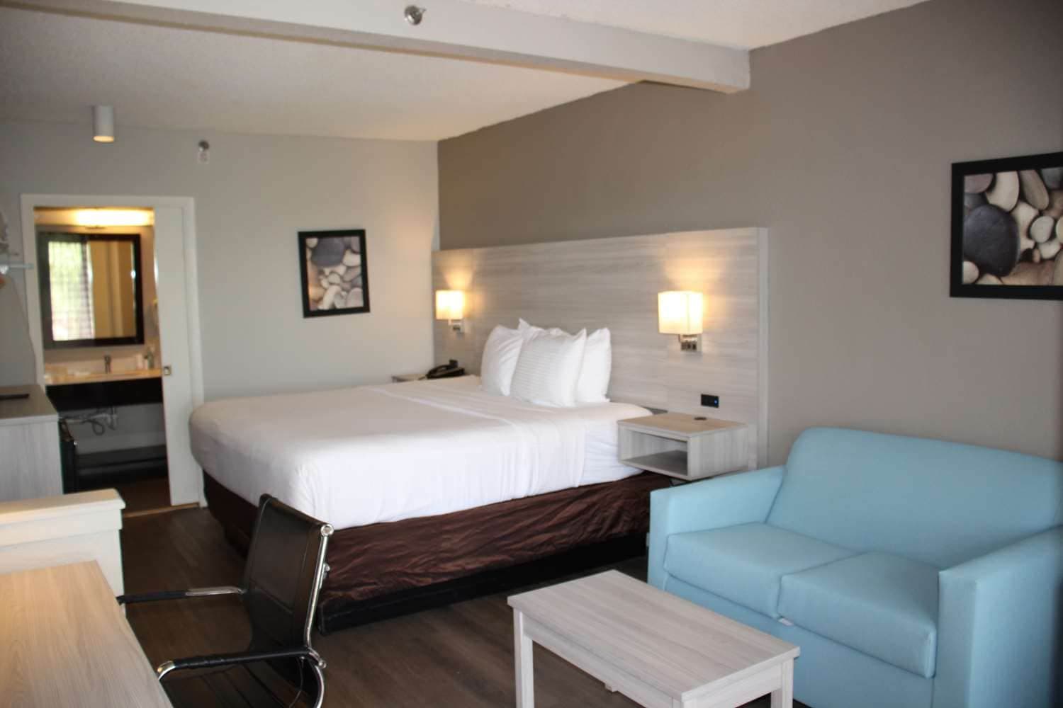 Boca Suites Deerfield Beach, SureStay Collection by BW 3