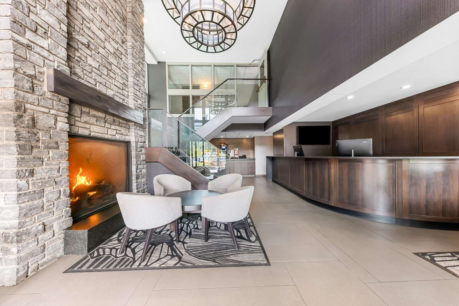 Best Western Plus Banff International Lodge 2