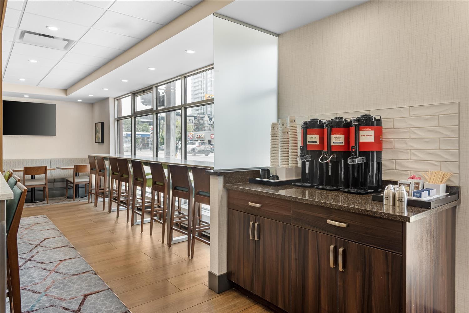 Best Western Plus Suites Downtown 3
