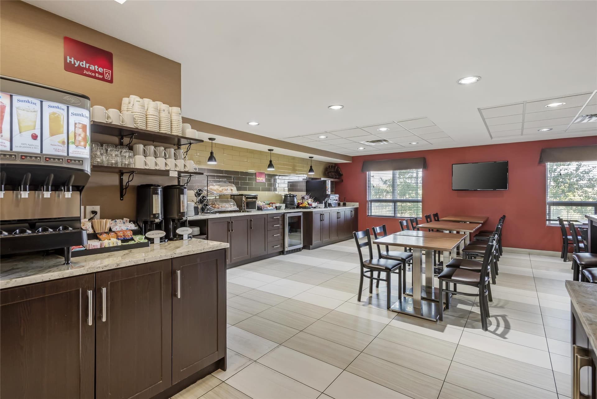 Best Western Plus Red Deer Inn & Suites 4