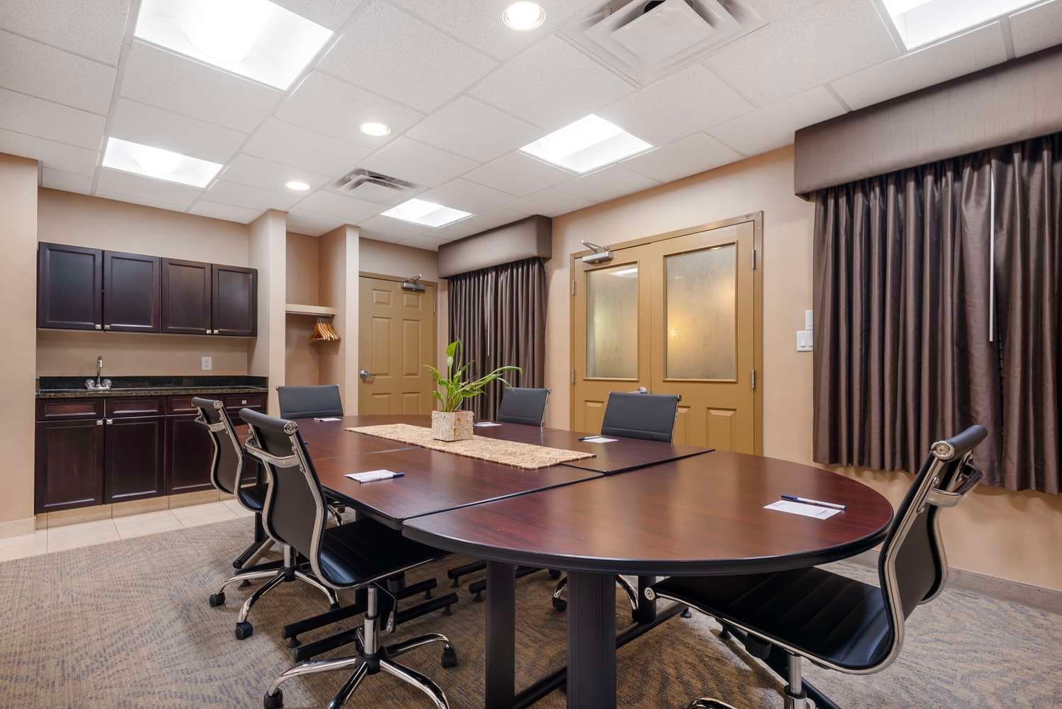 Best Western Rocky Mountain House Inn & Suites 4