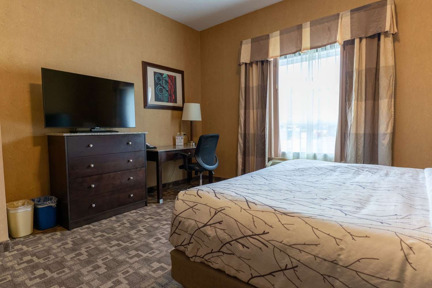 Best Western Plus South Edmonton Inn & Suites 3