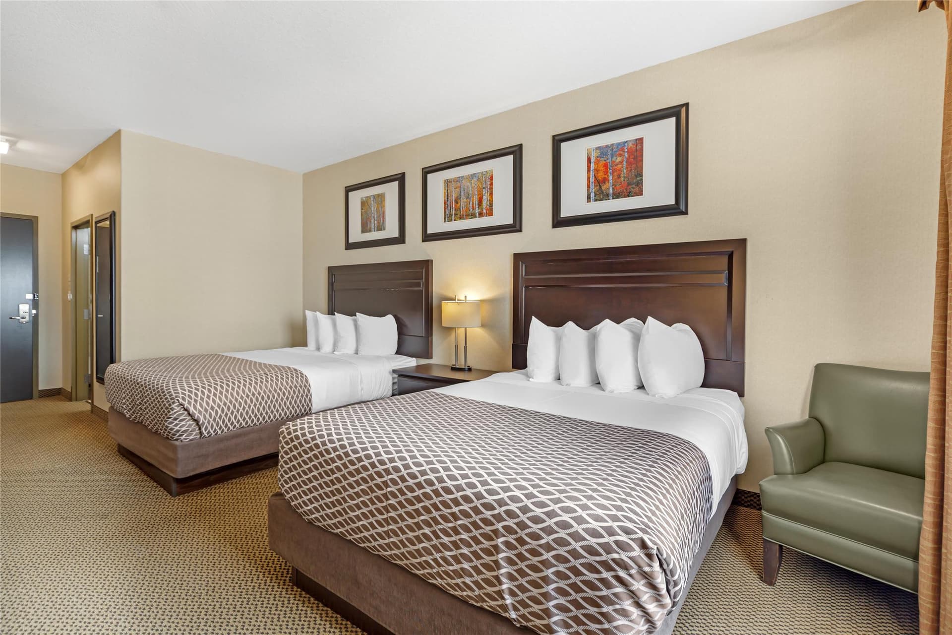 Best Western Plus St. Albert 3