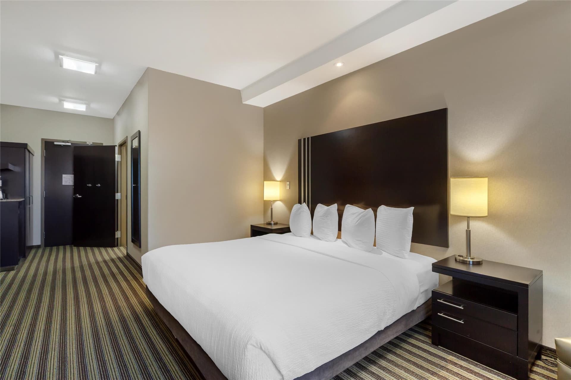 Best Western Plus Sherwood Park 5