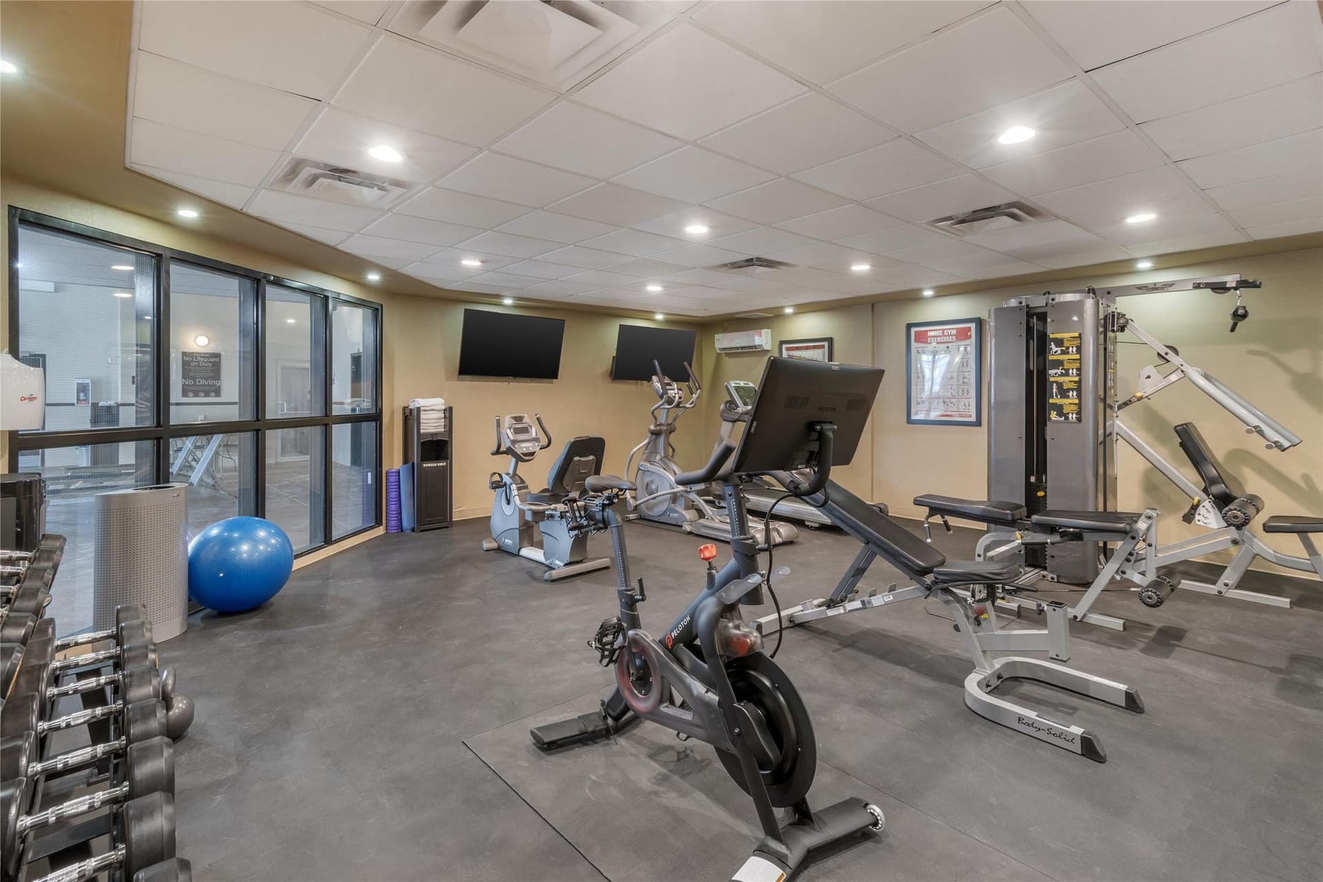 Best Western Plus Fox Creek 5