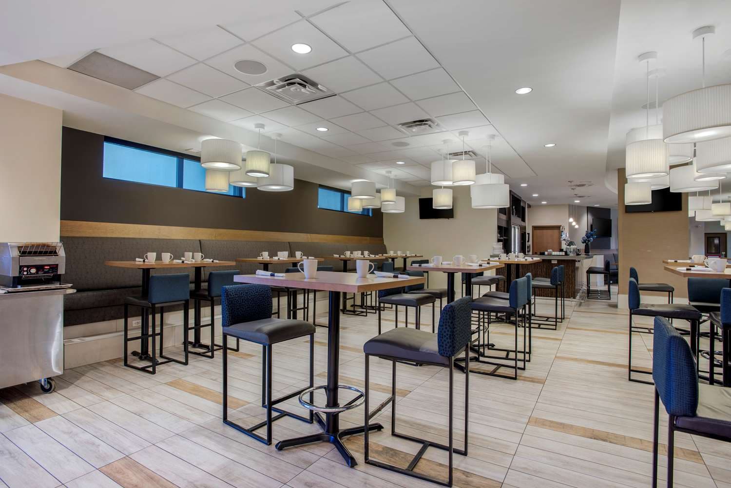 Best Western Plus Sawridge Suites 5