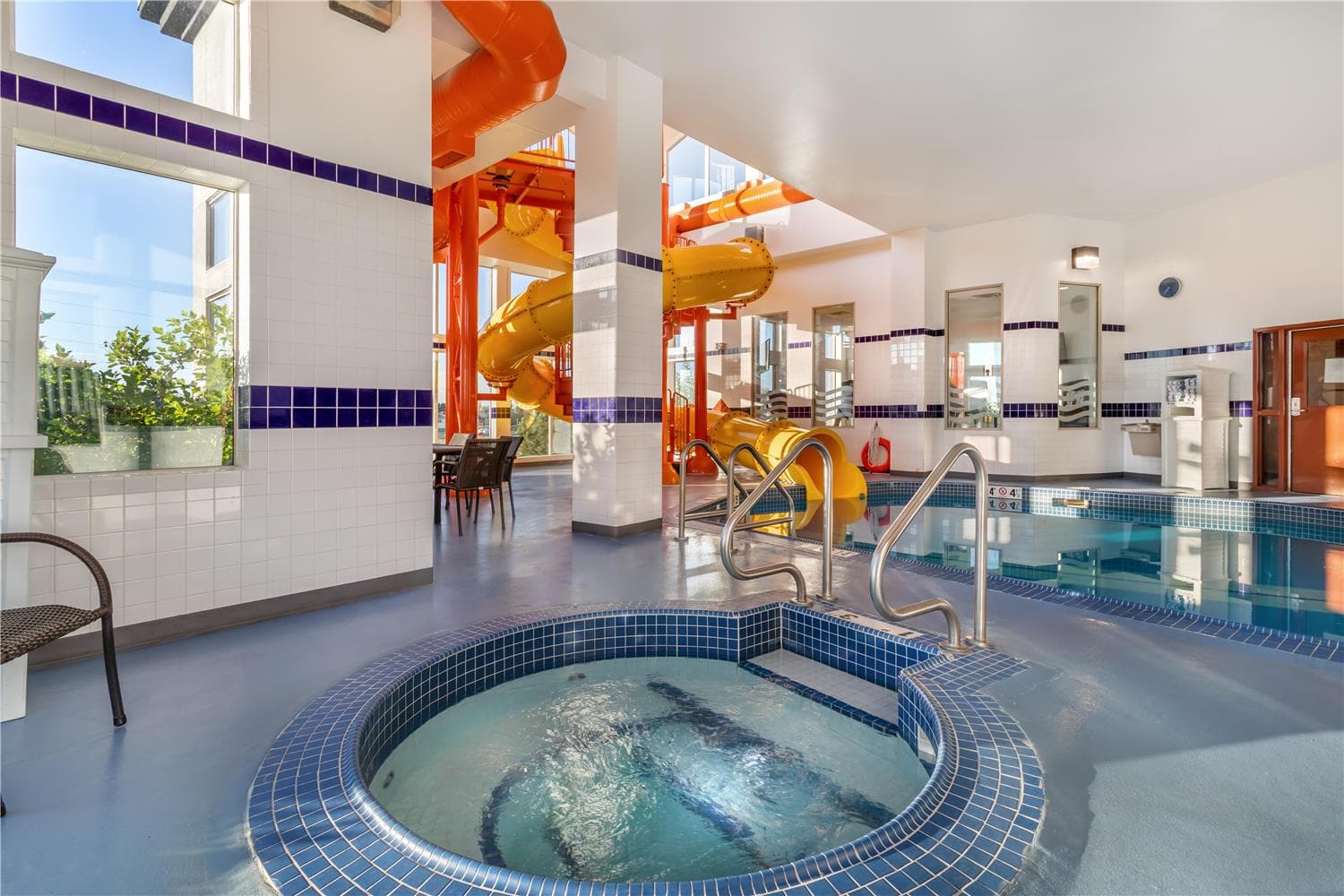 Best Western Plus Service Inn & Suites 3