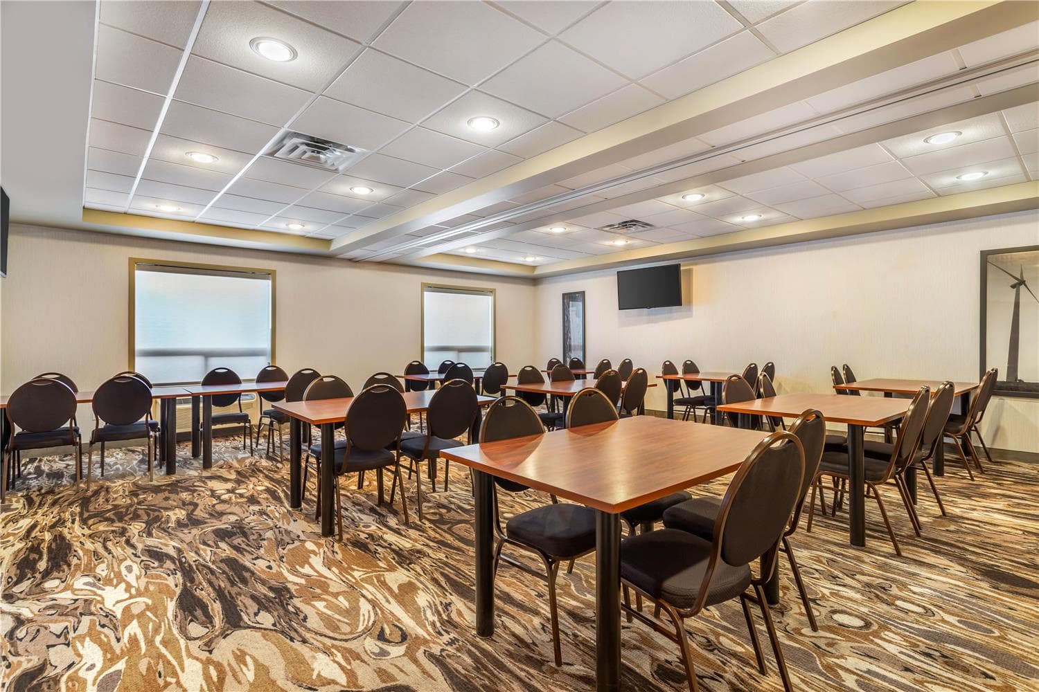 Best Western Plus Service Inn & Suites 4