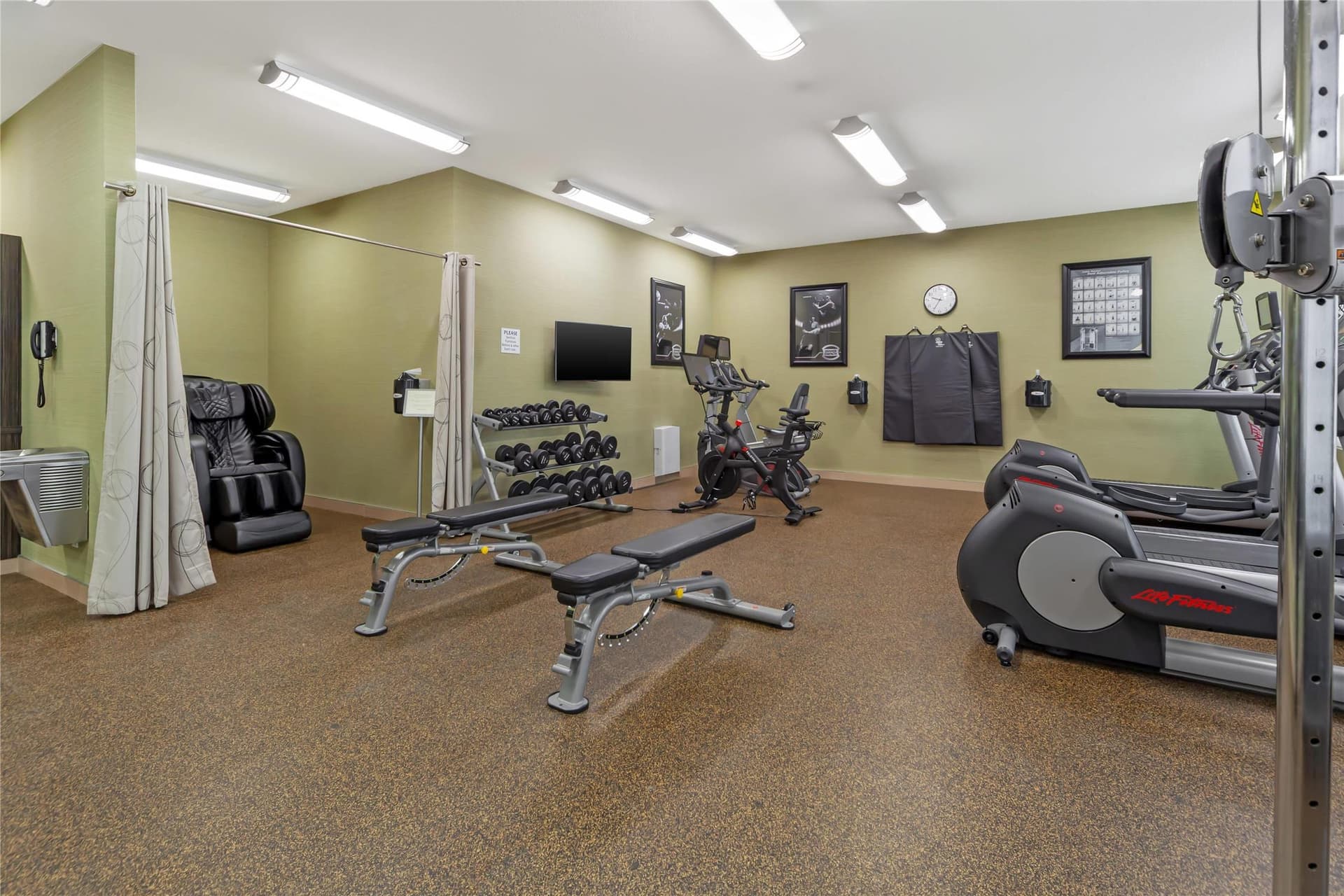 Best Western Plus Drayton Valley 4