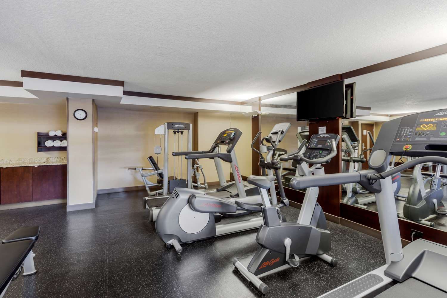 Best Western Plus Edmonton Airport 4