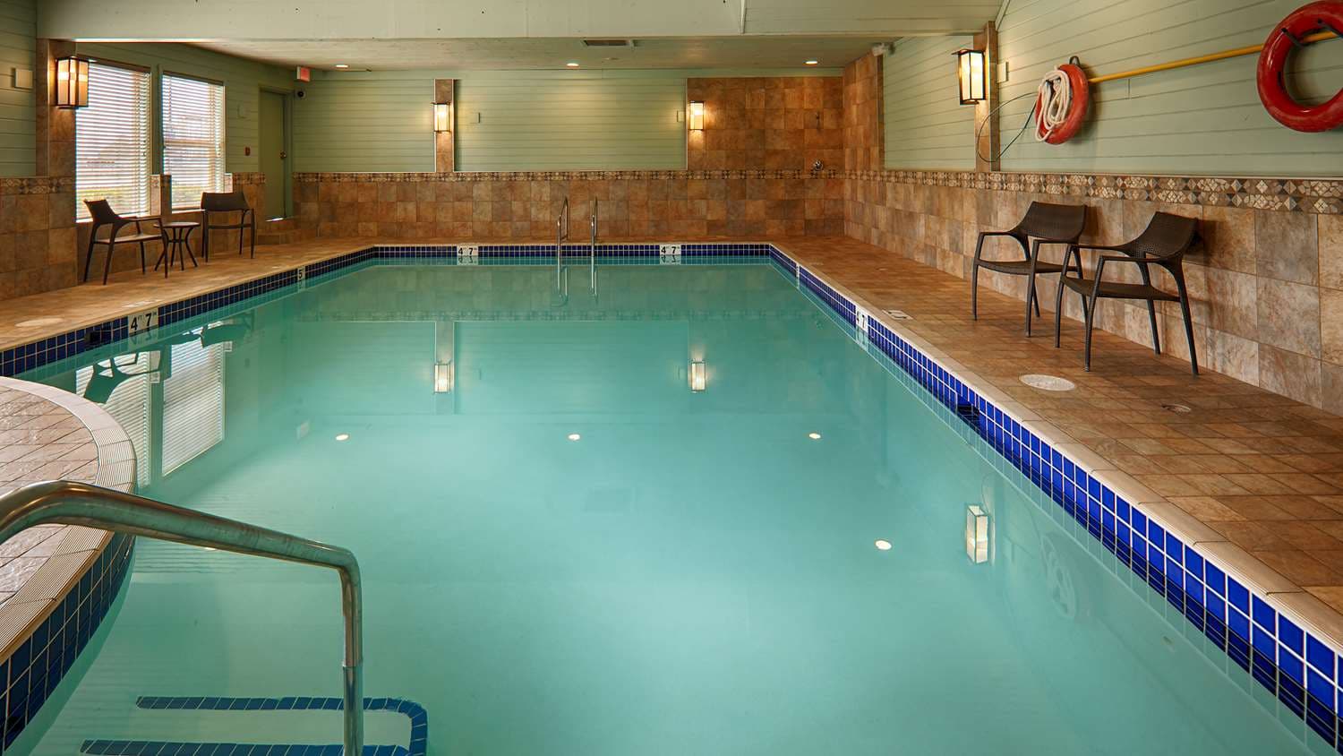 Best Western Plus Langley Inn 4