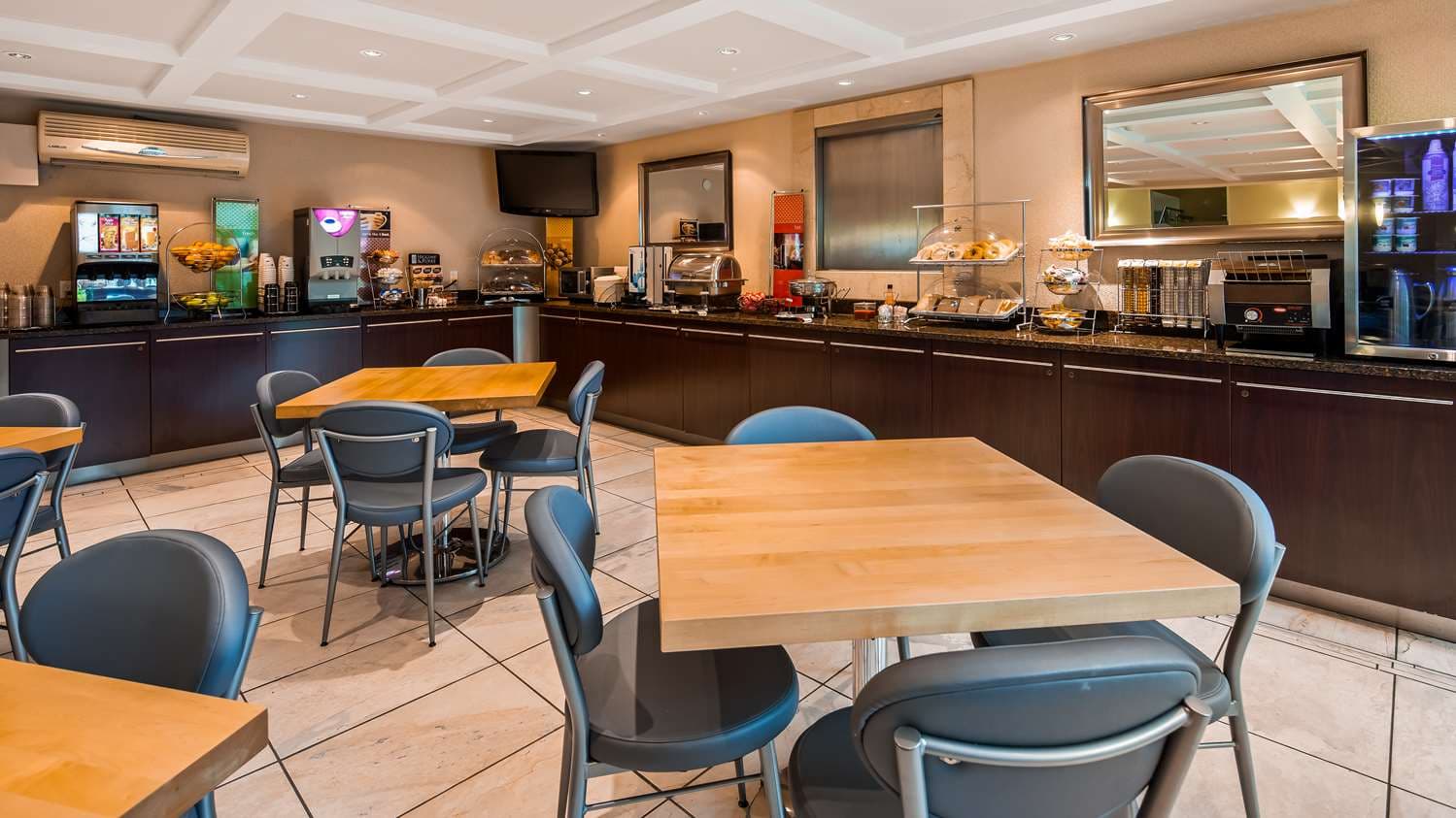 Best Western Plus Regency Inn & Conference Centre 3