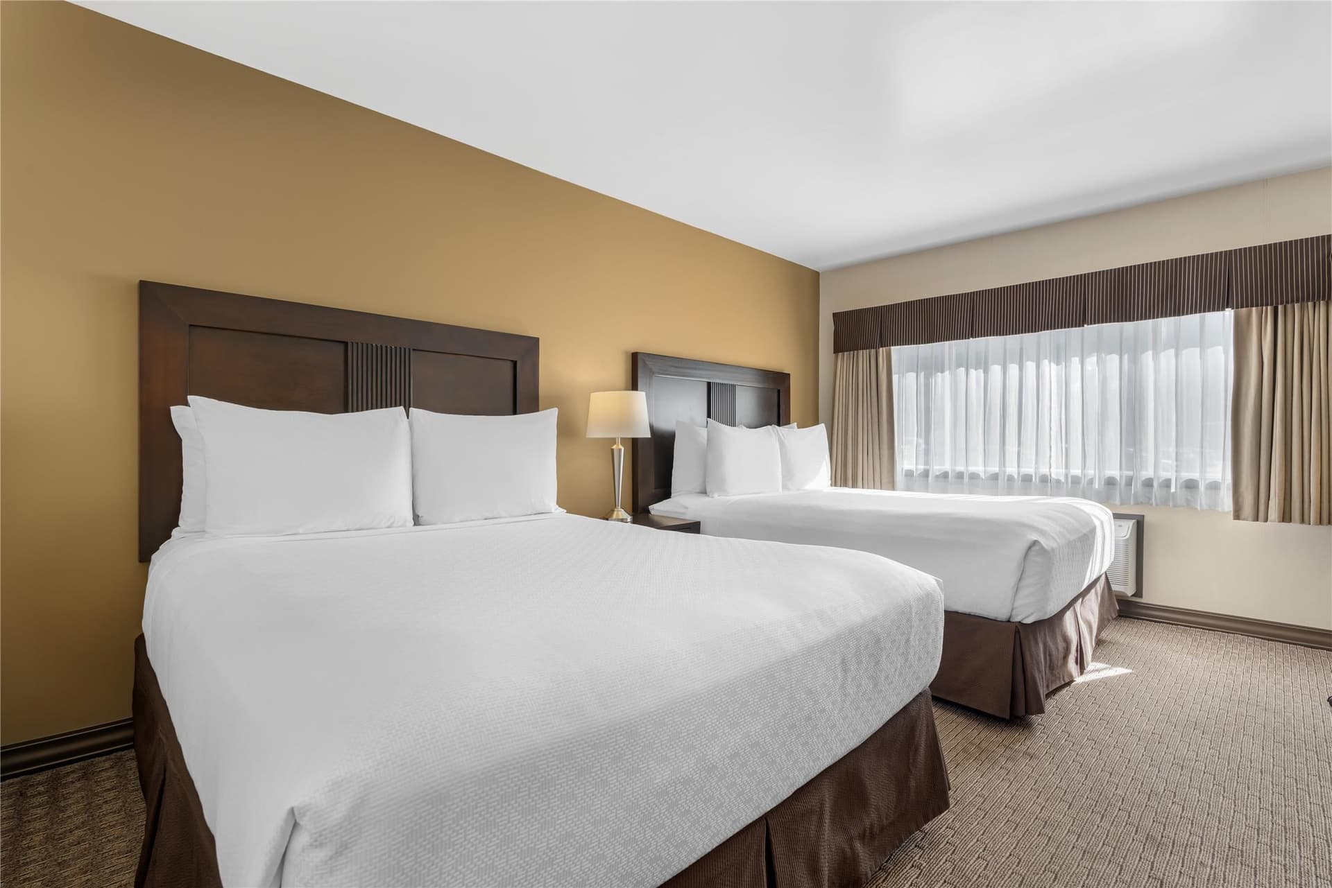 Best Western Plus Baker Street Inn 3