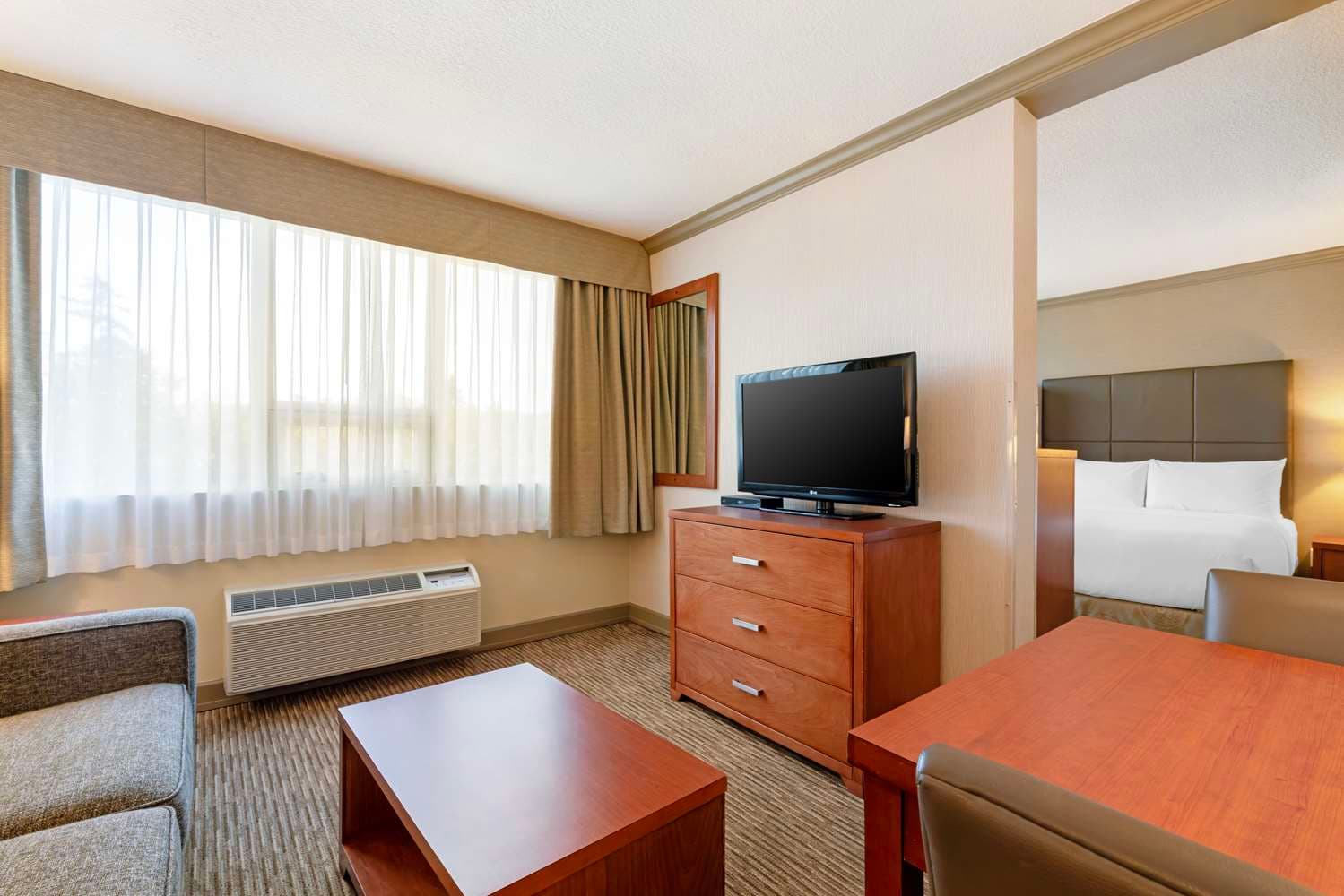 Best Western Plus Barclay Hotel 3