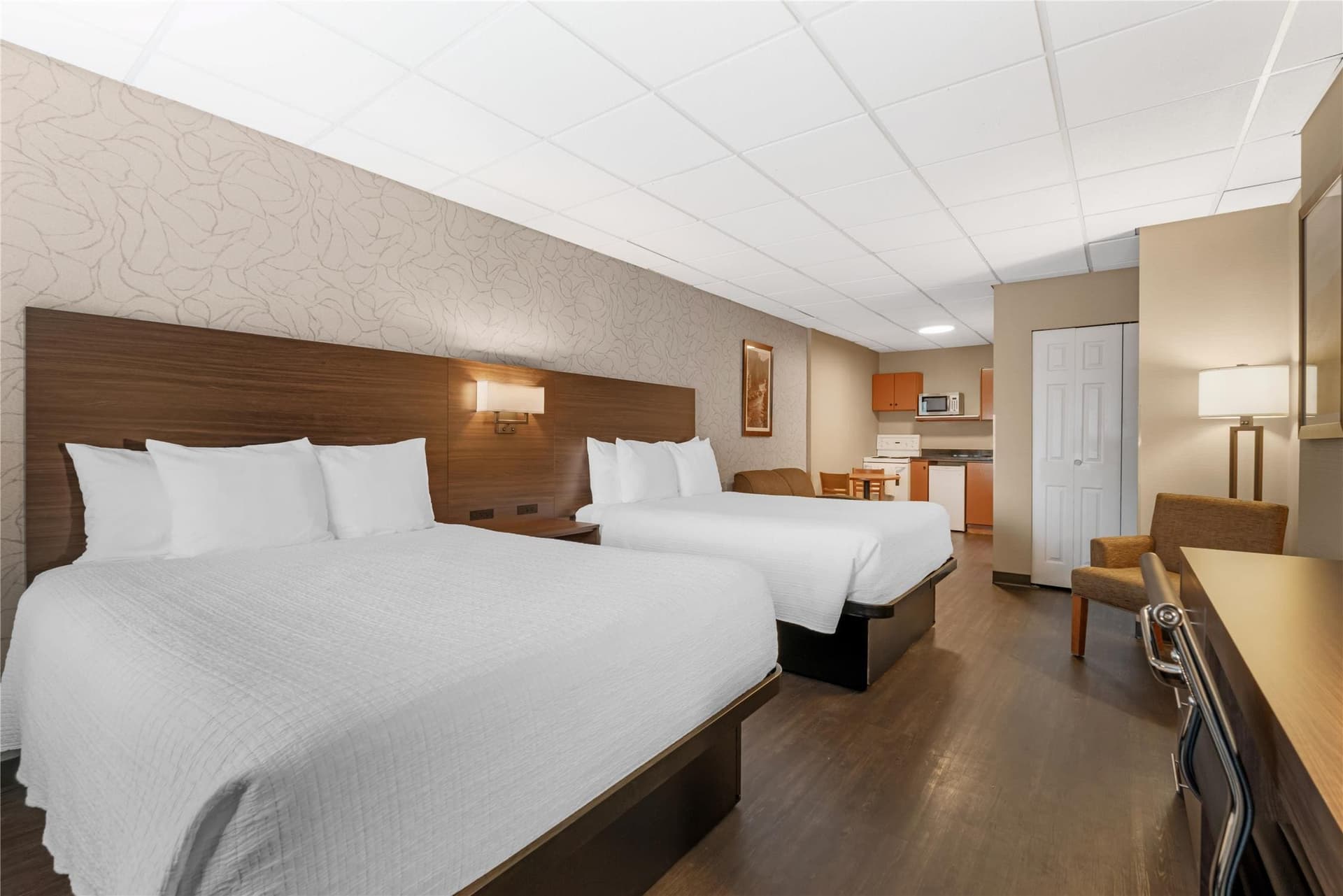 Best Western Plus Mission City Lodge