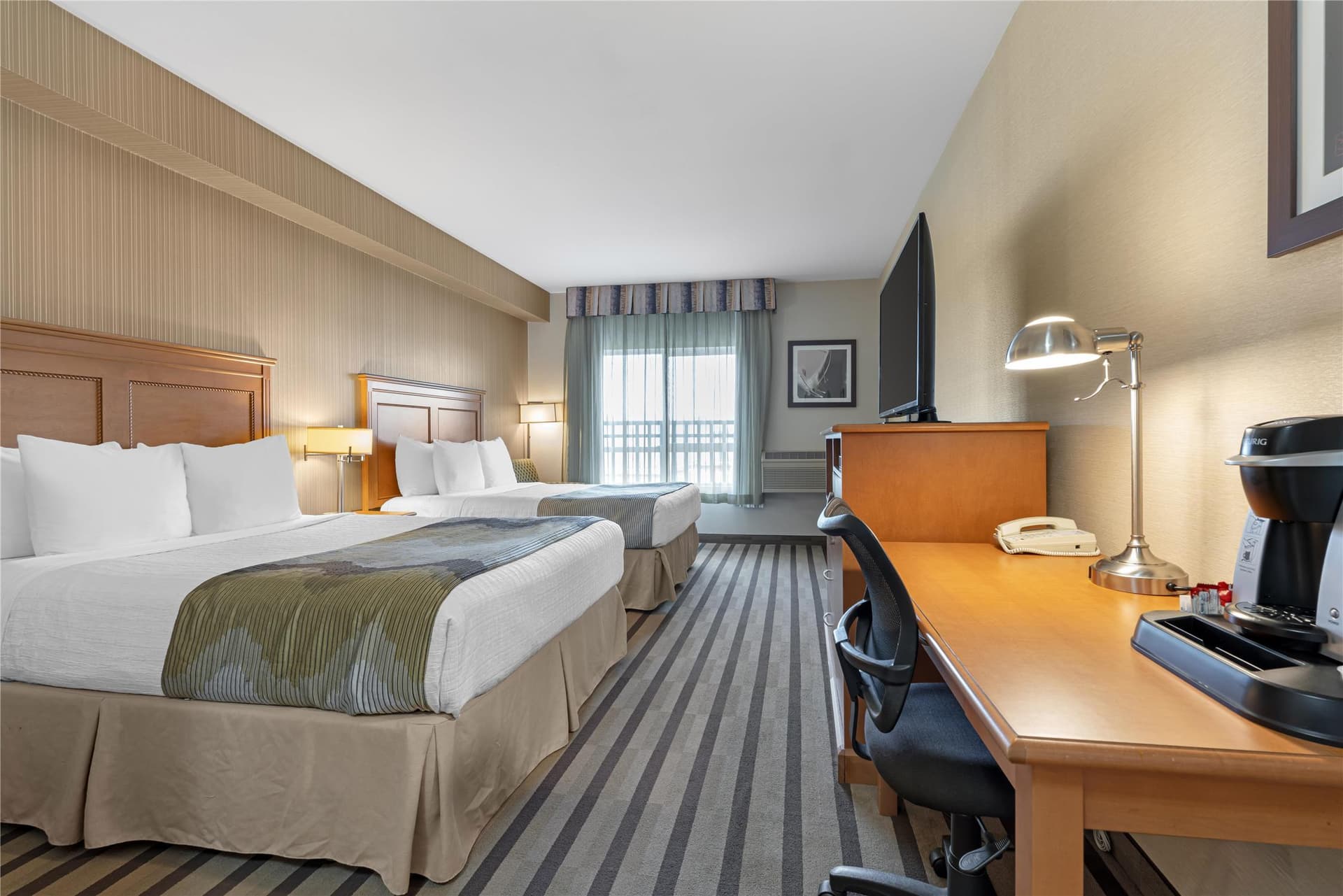 Best Western King George Inn & Suites 4