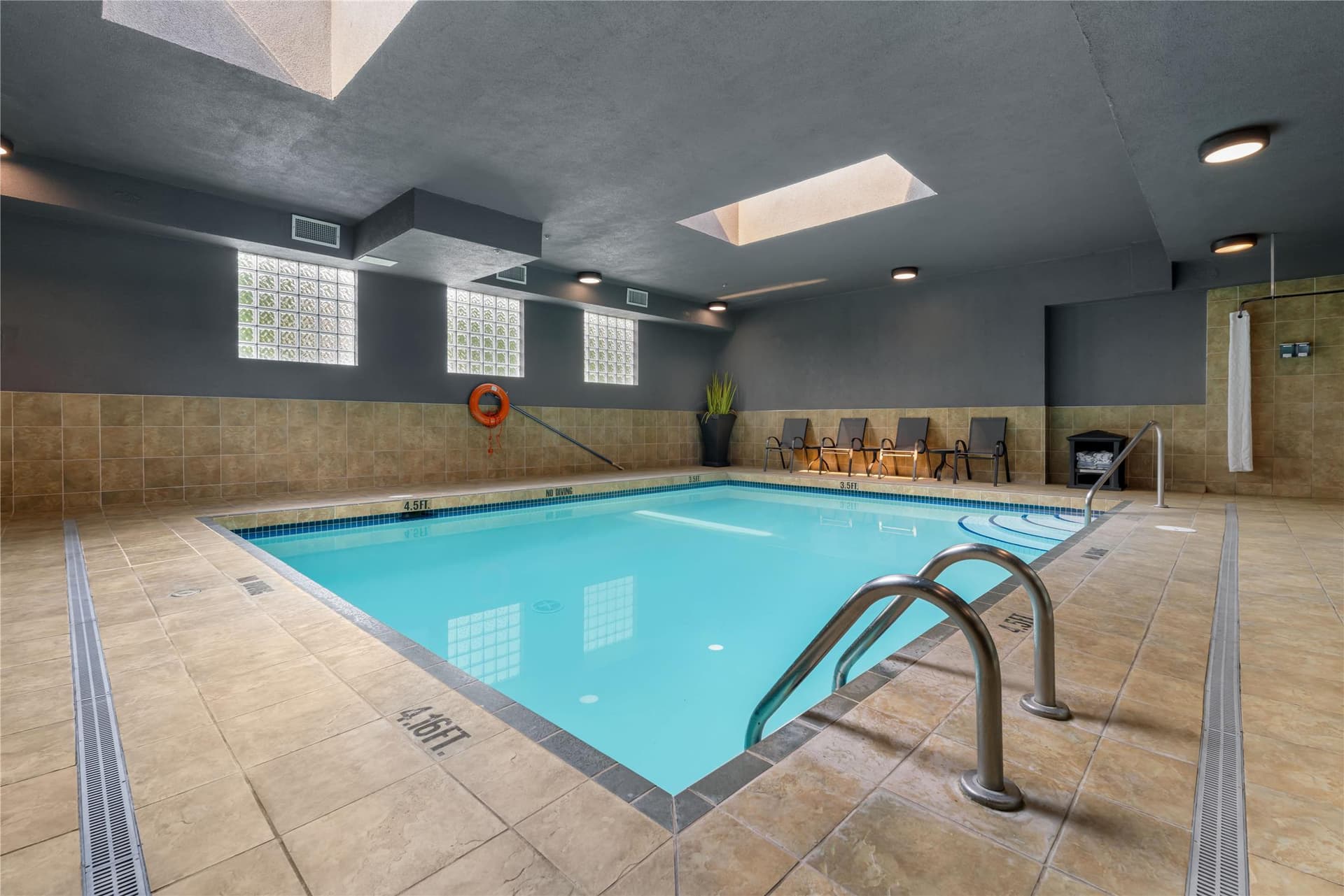 Best Western King George Inn & Suites 2