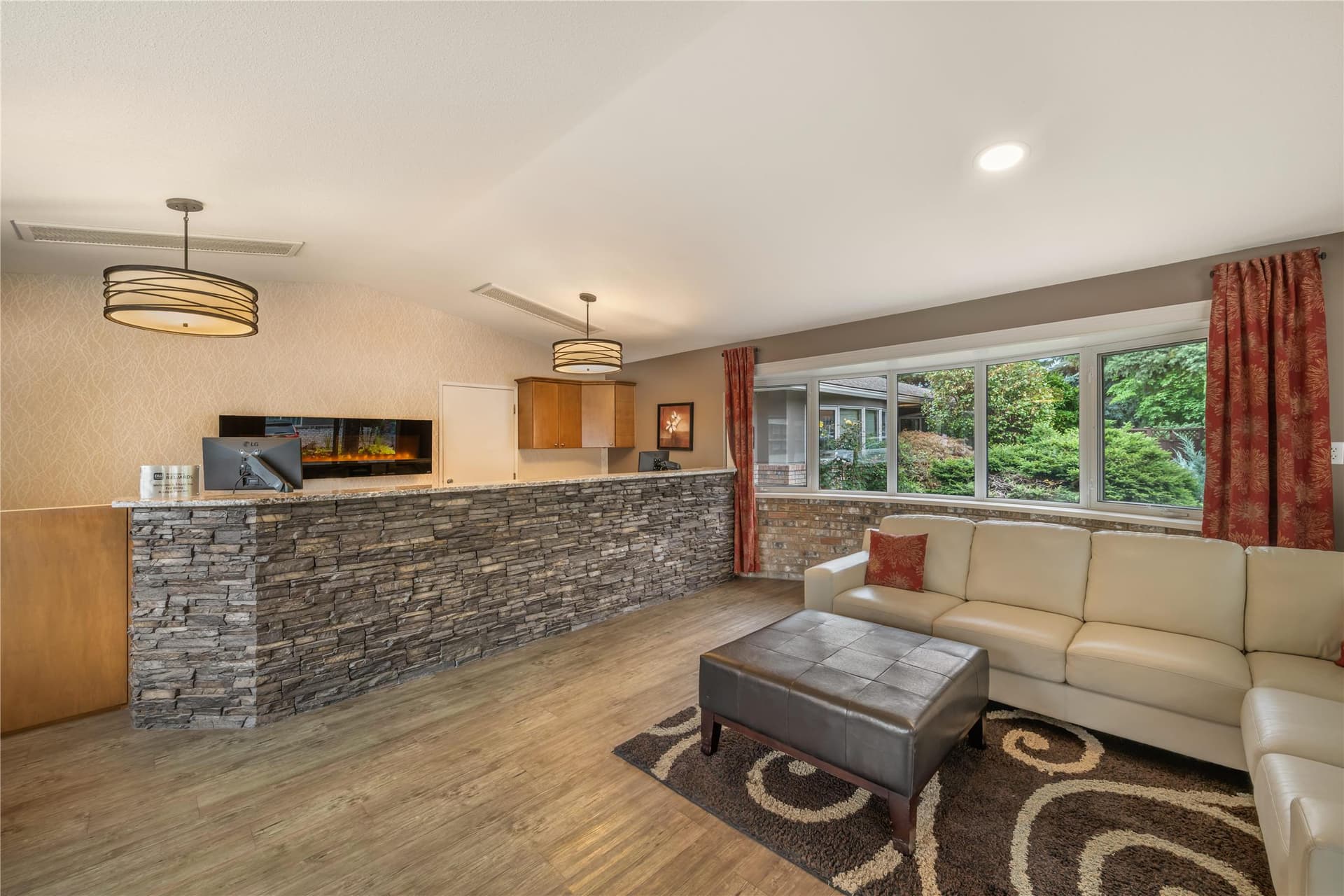 Best Western Sicamous Inn 4