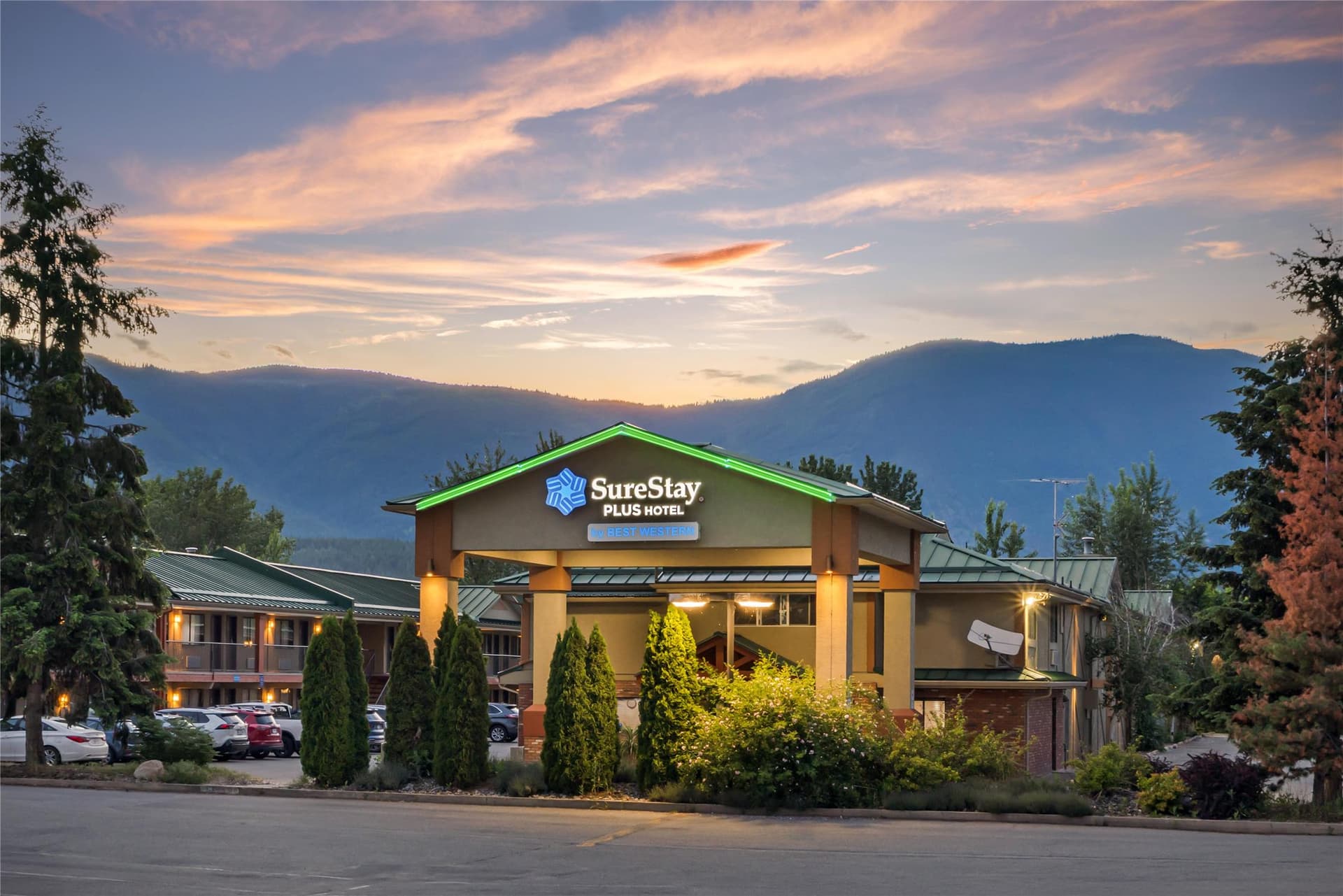 SureStay Plus Hotel By Best Western Salmon Arm 4