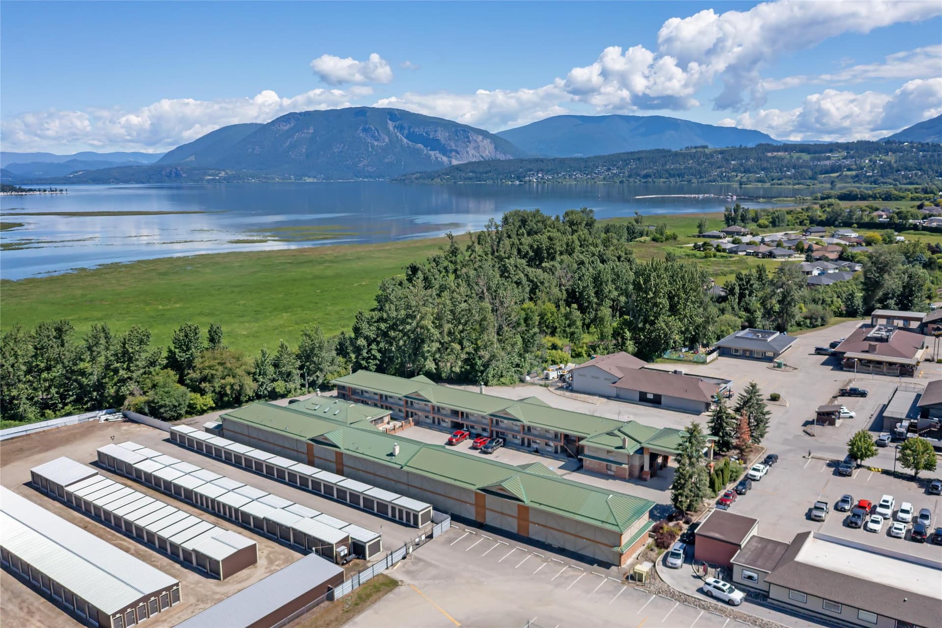 SureStay Plus Hotel By Best Western Salmon Arm 2