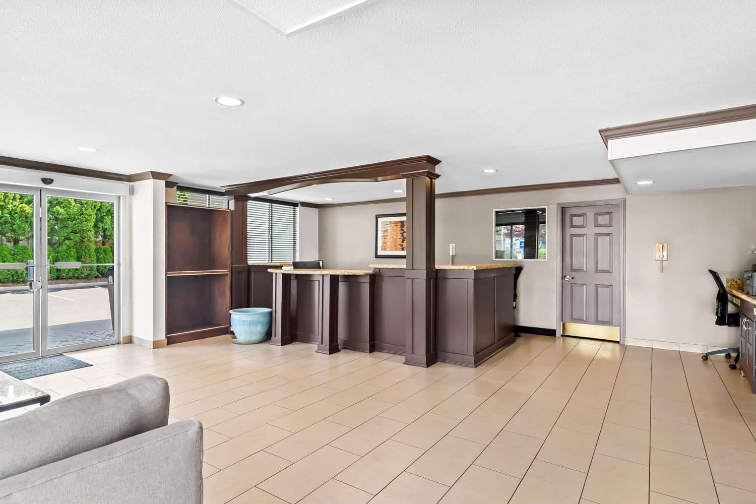 Best Western Maple Ridge Hotel 2