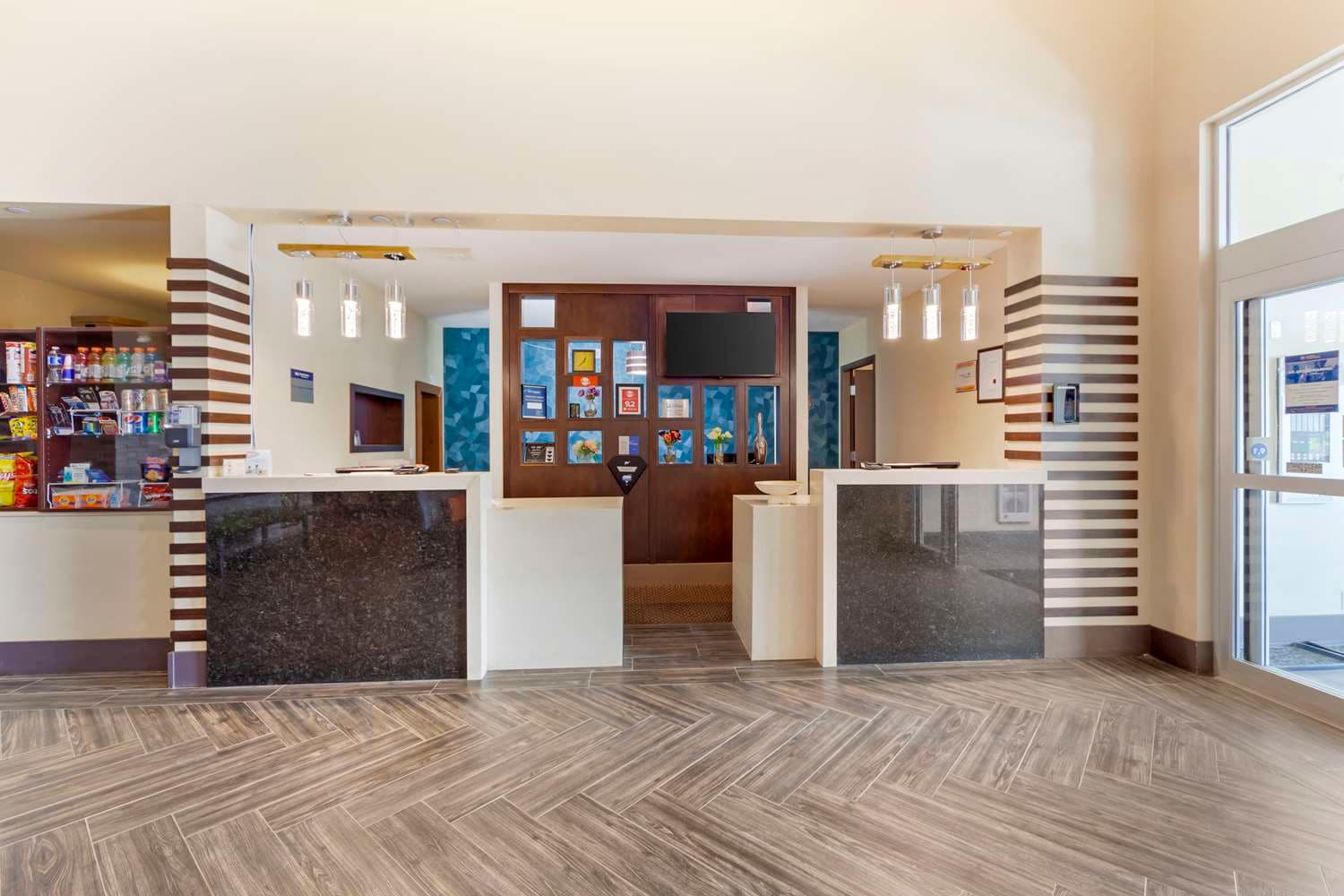Best Western Plus Chateau Fort St. John 2