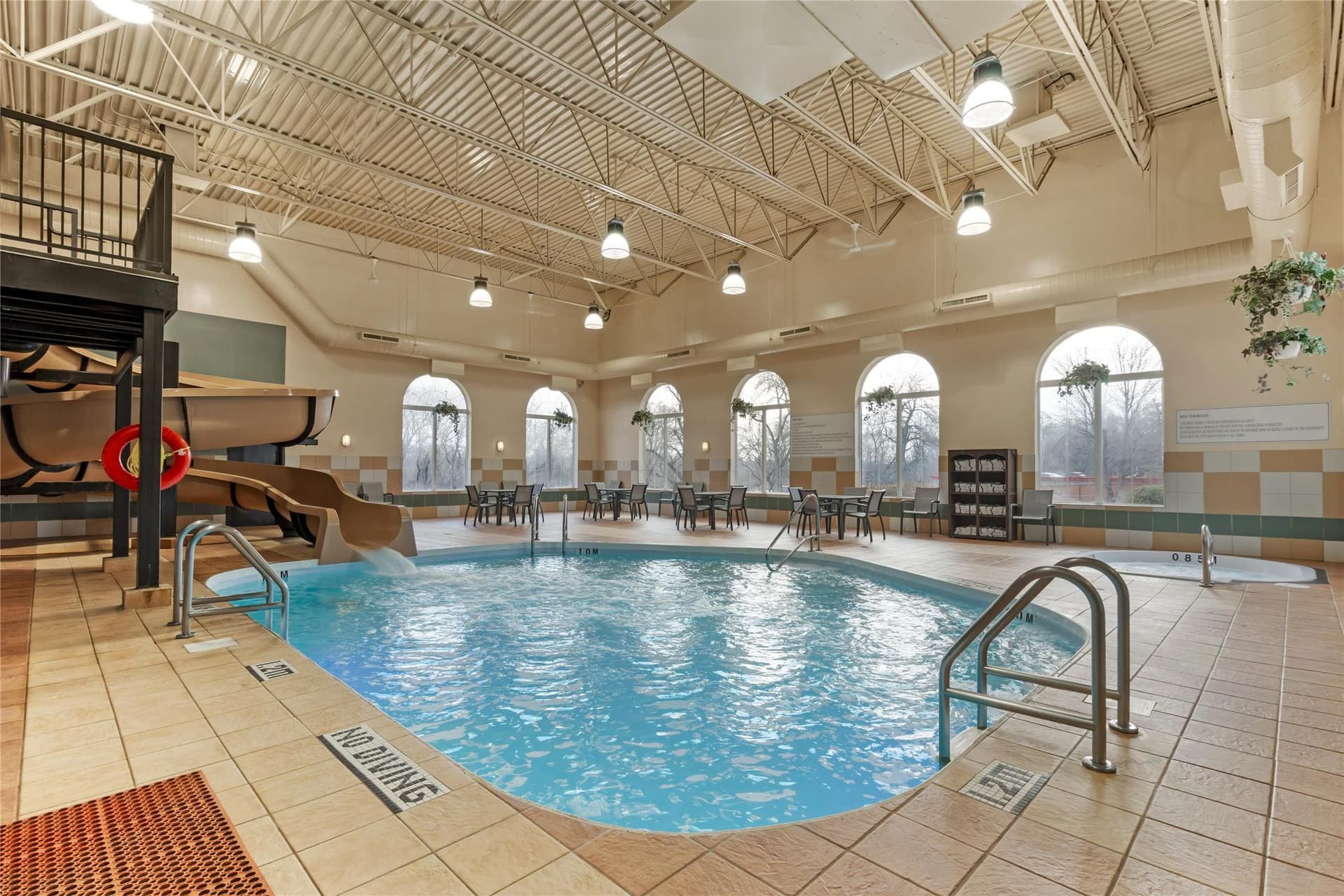 Best Western Plus Pembina Inn & Suites 2