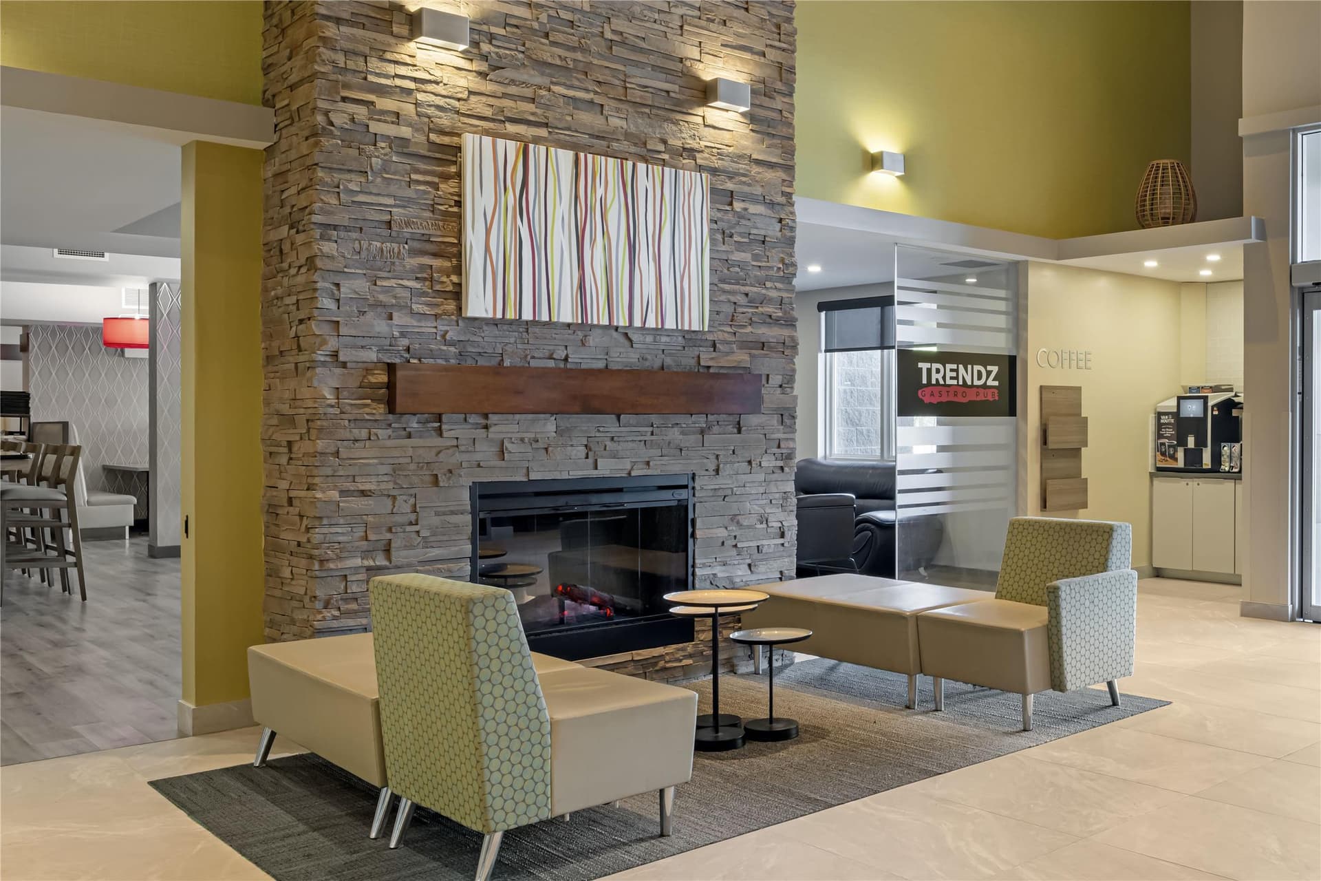 Best Western Plus Dartmouth Hotel & Suites 4