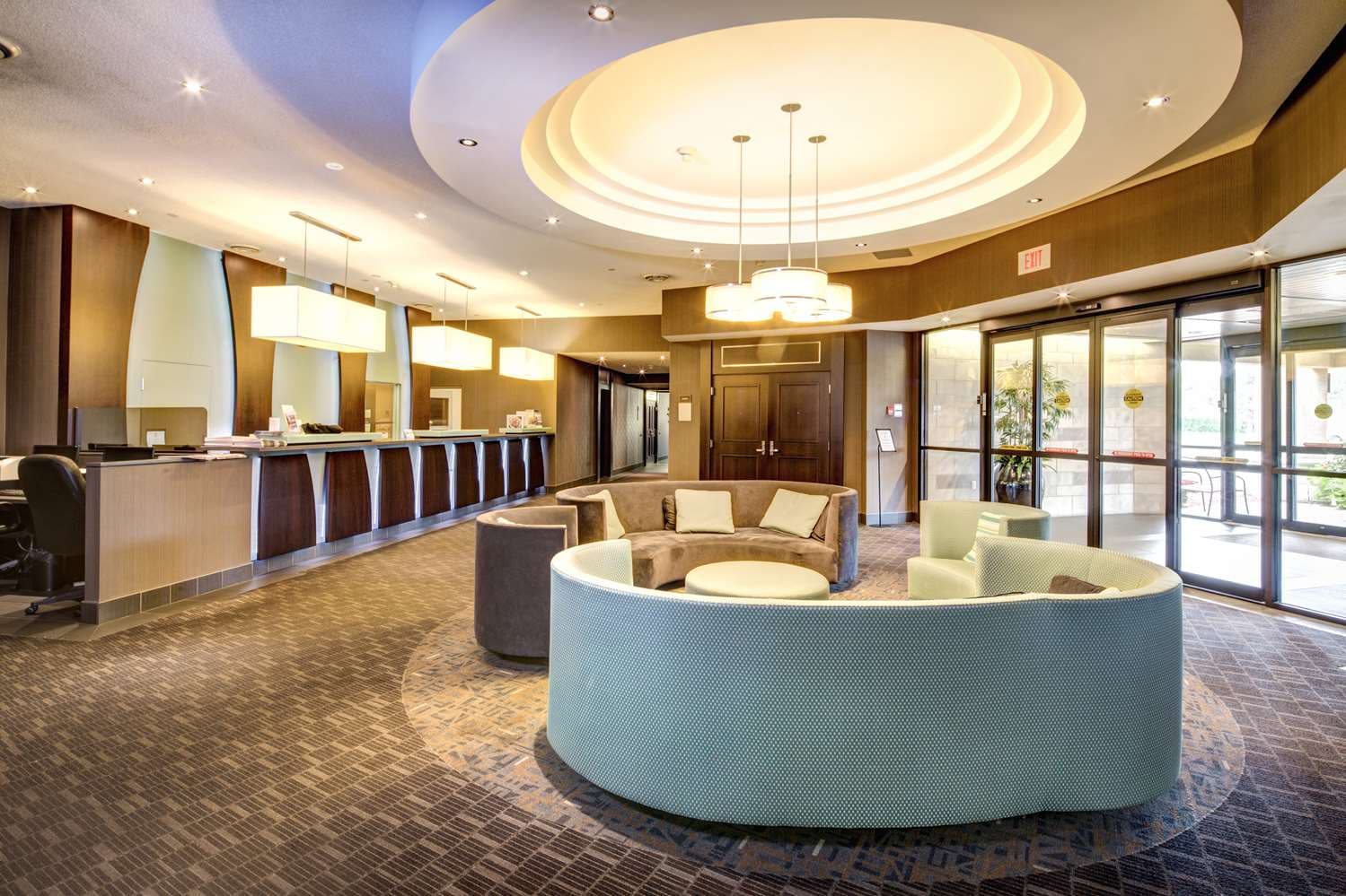 Best Western Plus Guildwood Inn 2