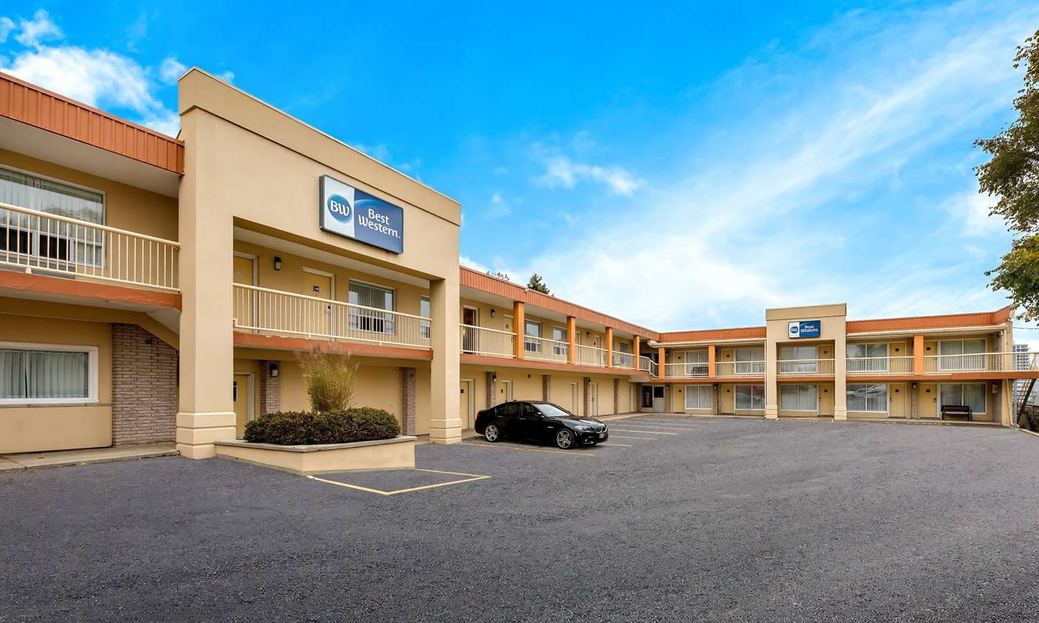 Best Western Voyageur Place Hotel 4