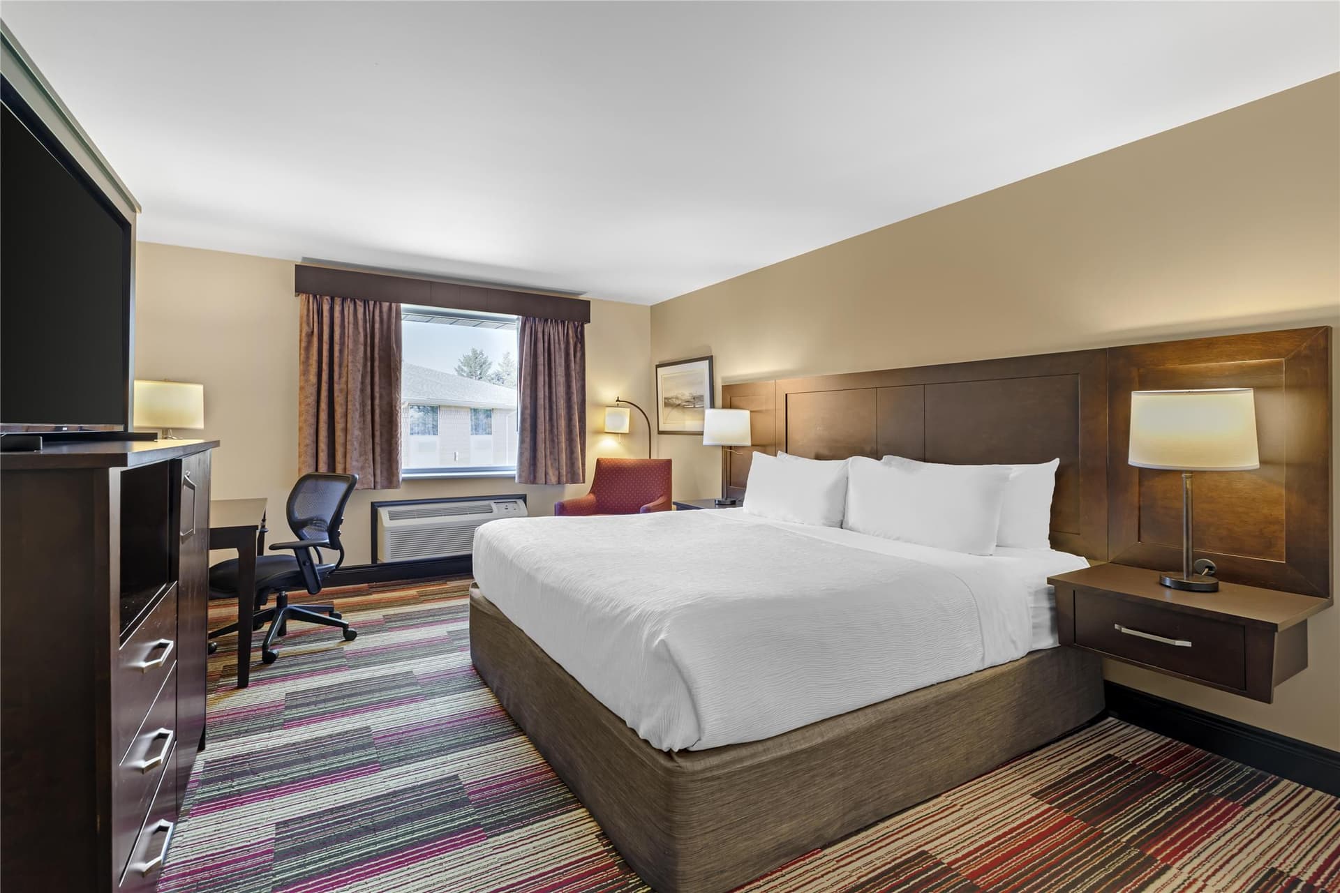 Best Western Plus Stoneridge Inn & Conference Centre