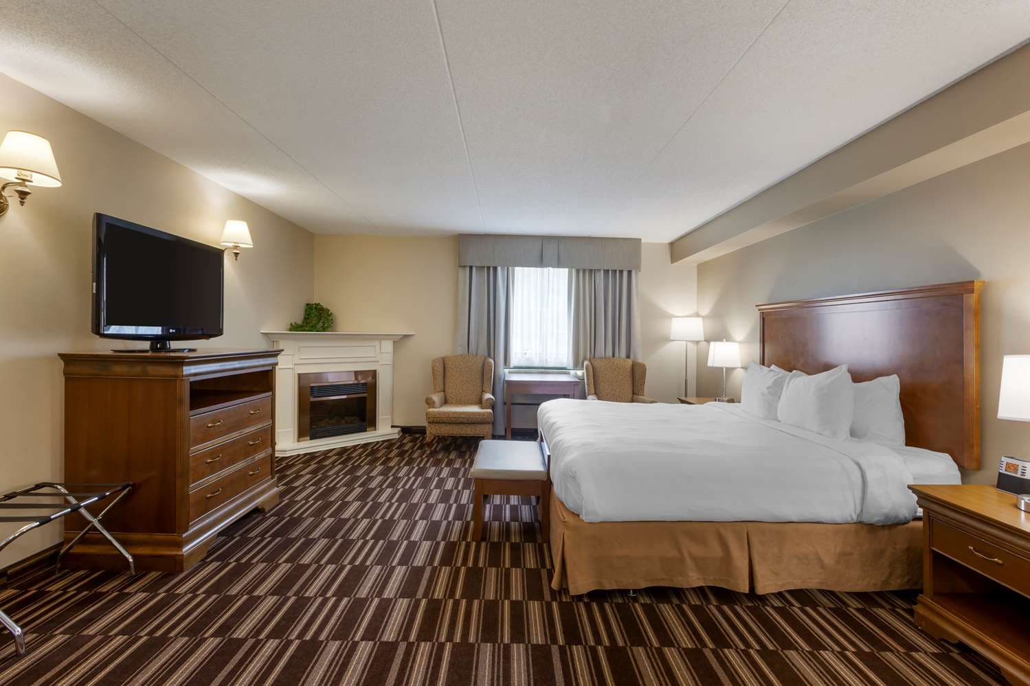 Best Western Plus Orillia Hotel 2