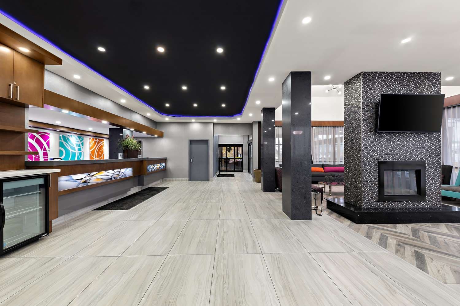 Best Western Plus Toronto North York Hotel & Suites 2