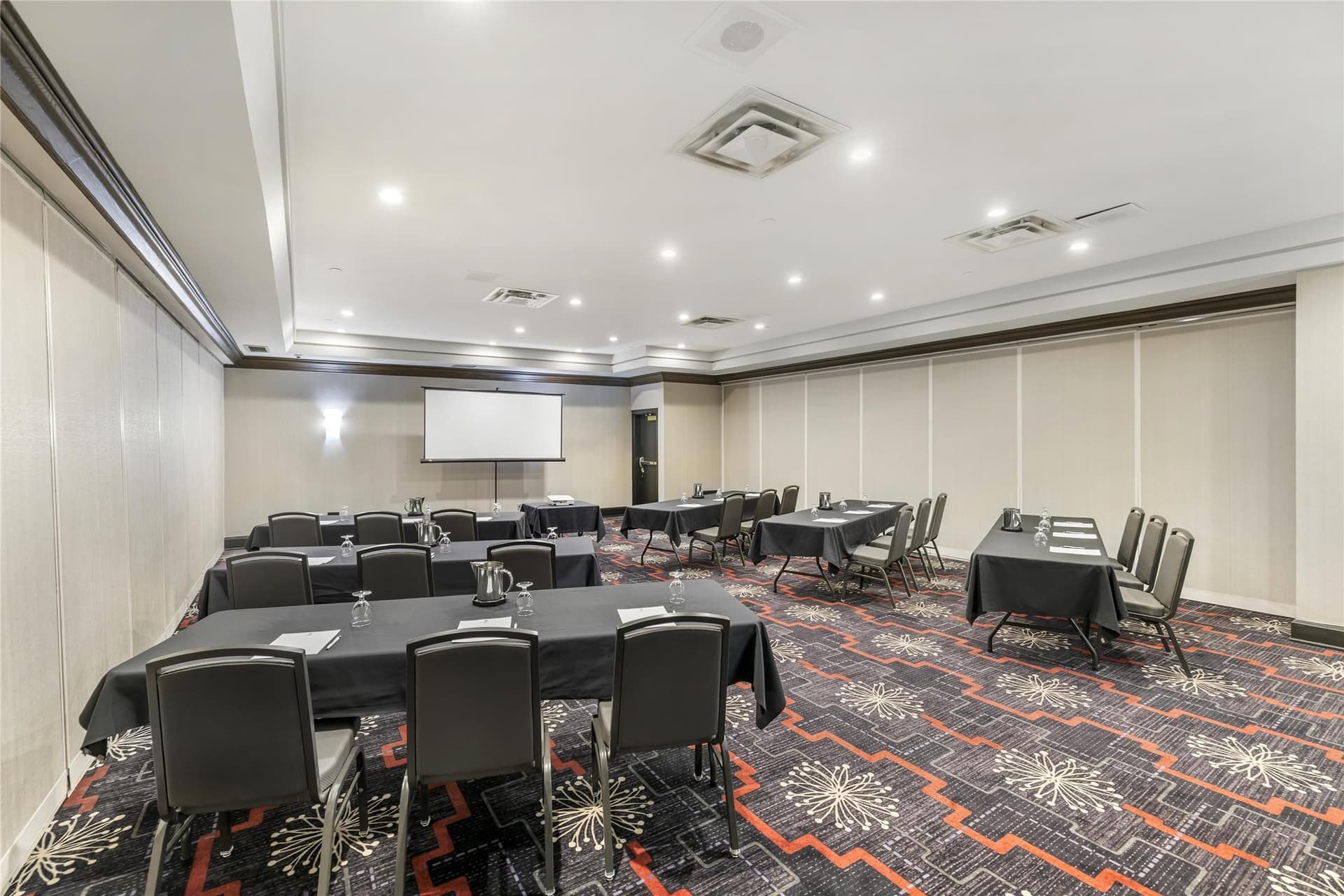 Best Western Plus Waterfront Hotel 3