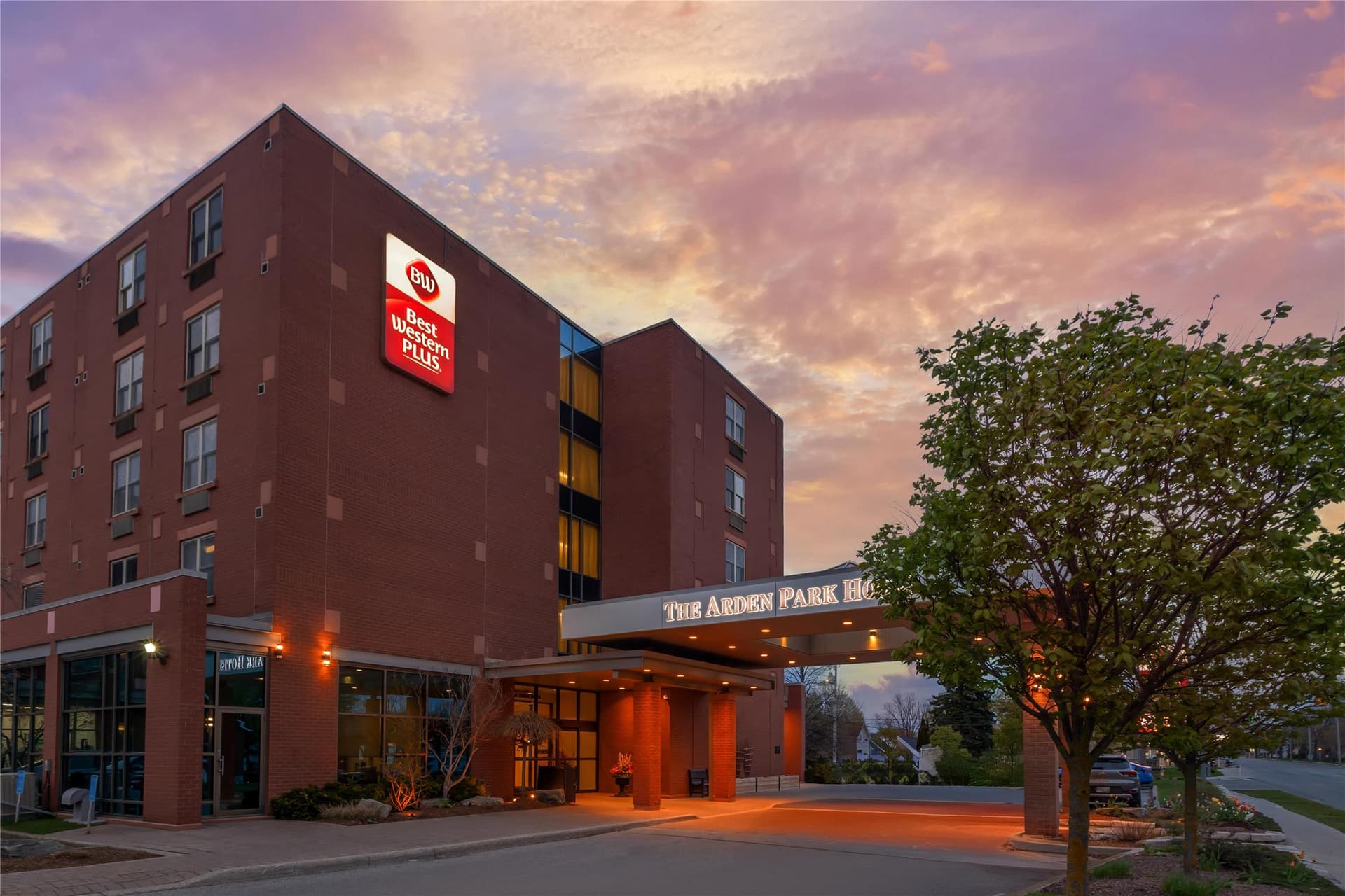 Best Western Plus The Arden Park Hotel 4