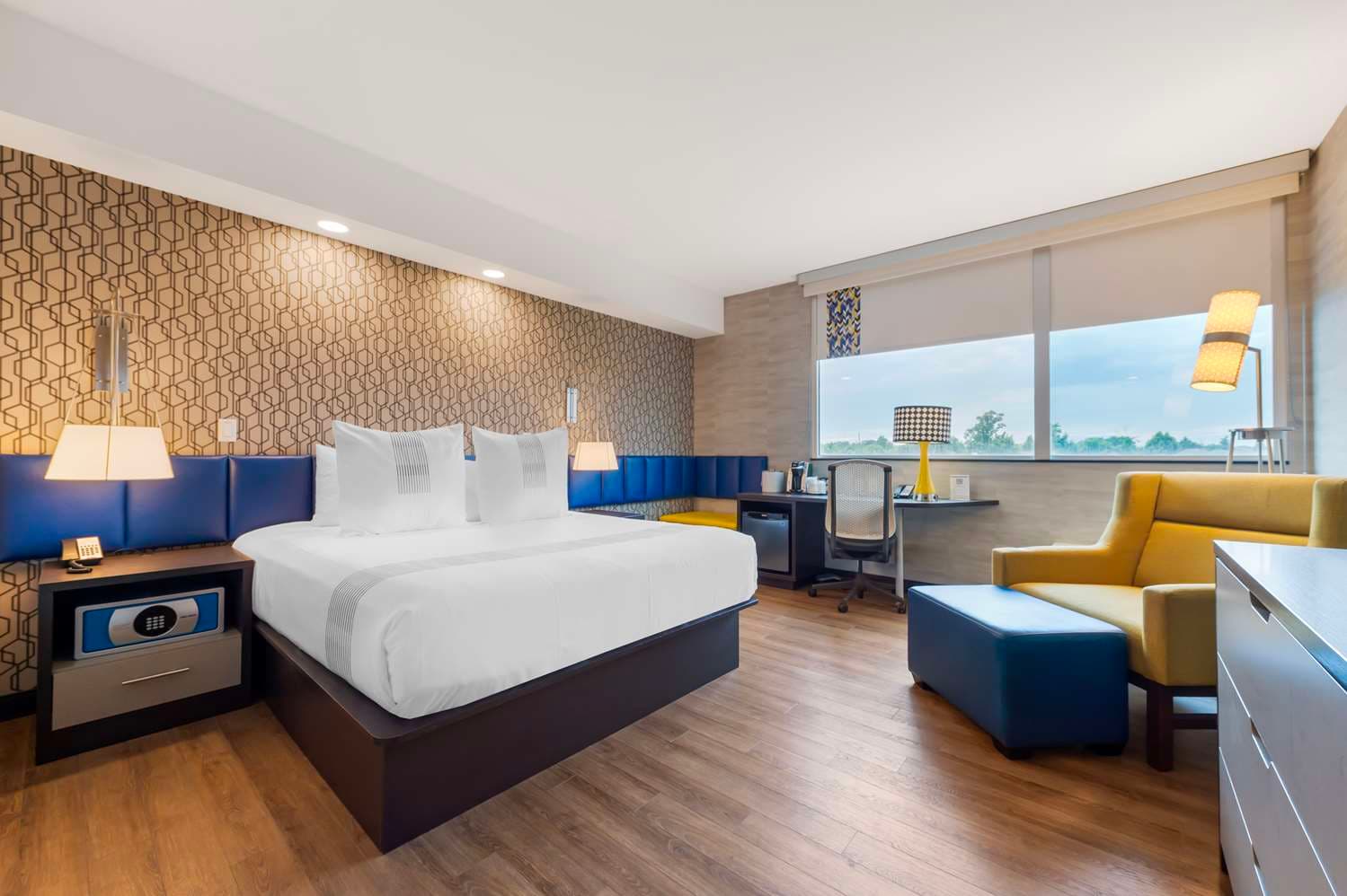 GLō Best Western Kanata Ottawa West 2