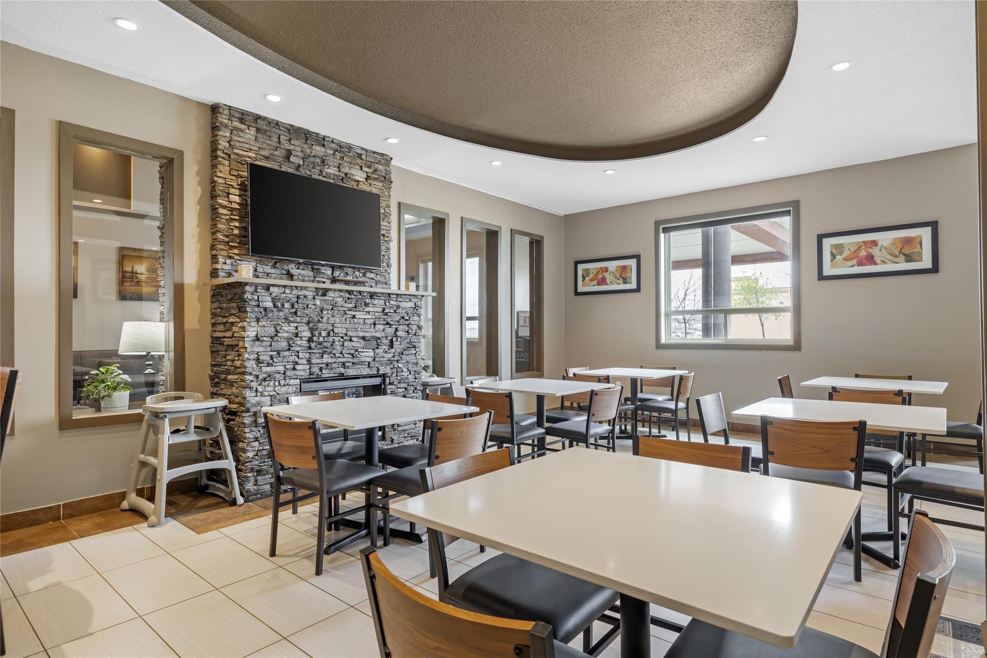Best Western Estevan Inn & Suites 4