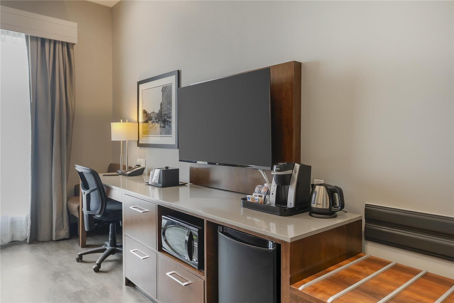 Best Western Plus East Side 4