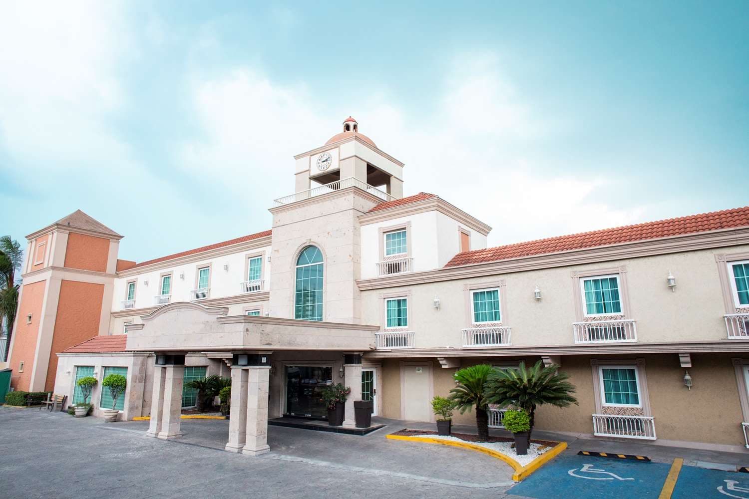 Best Western Plus Monterrey Colon