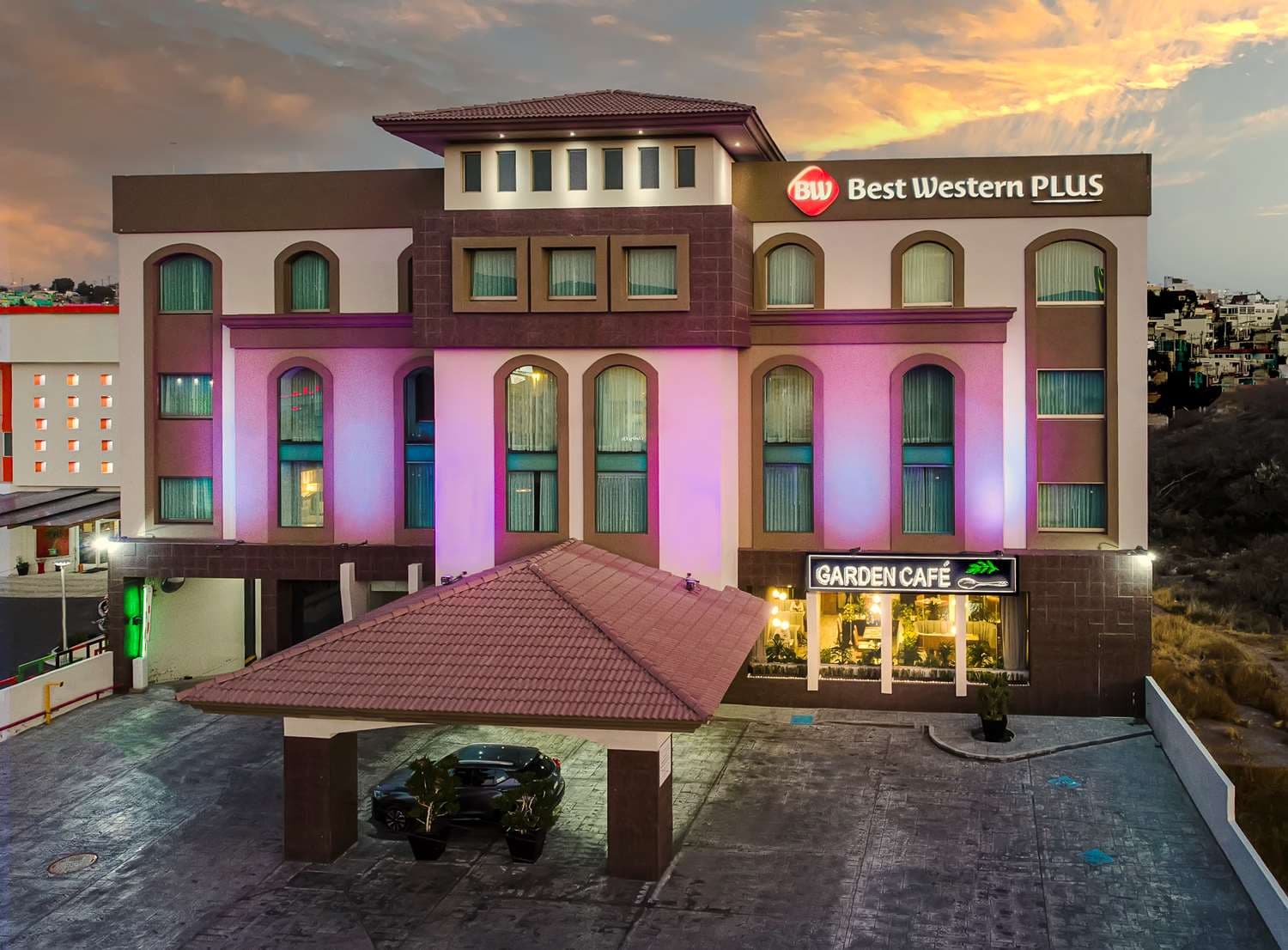Best Western Plus Santa Cecilia Pachuca 2