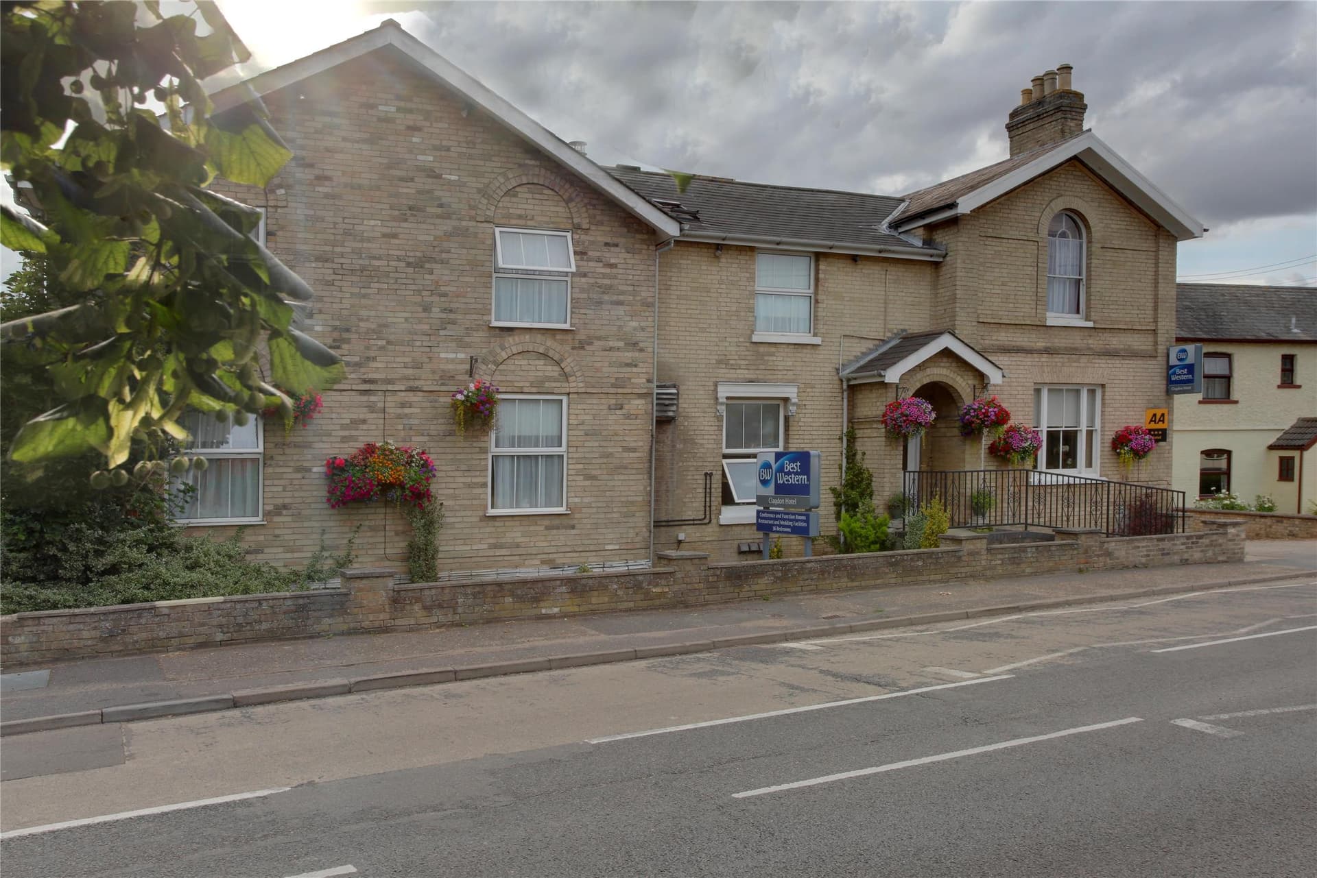 Best Western Claydon Hotel 4