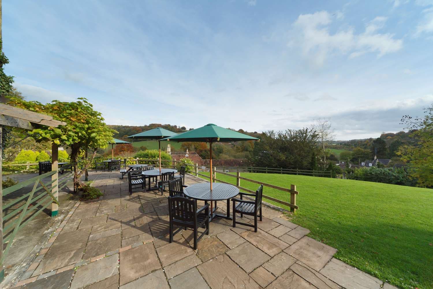 Best Western Limpley Stoke Hotel 4
