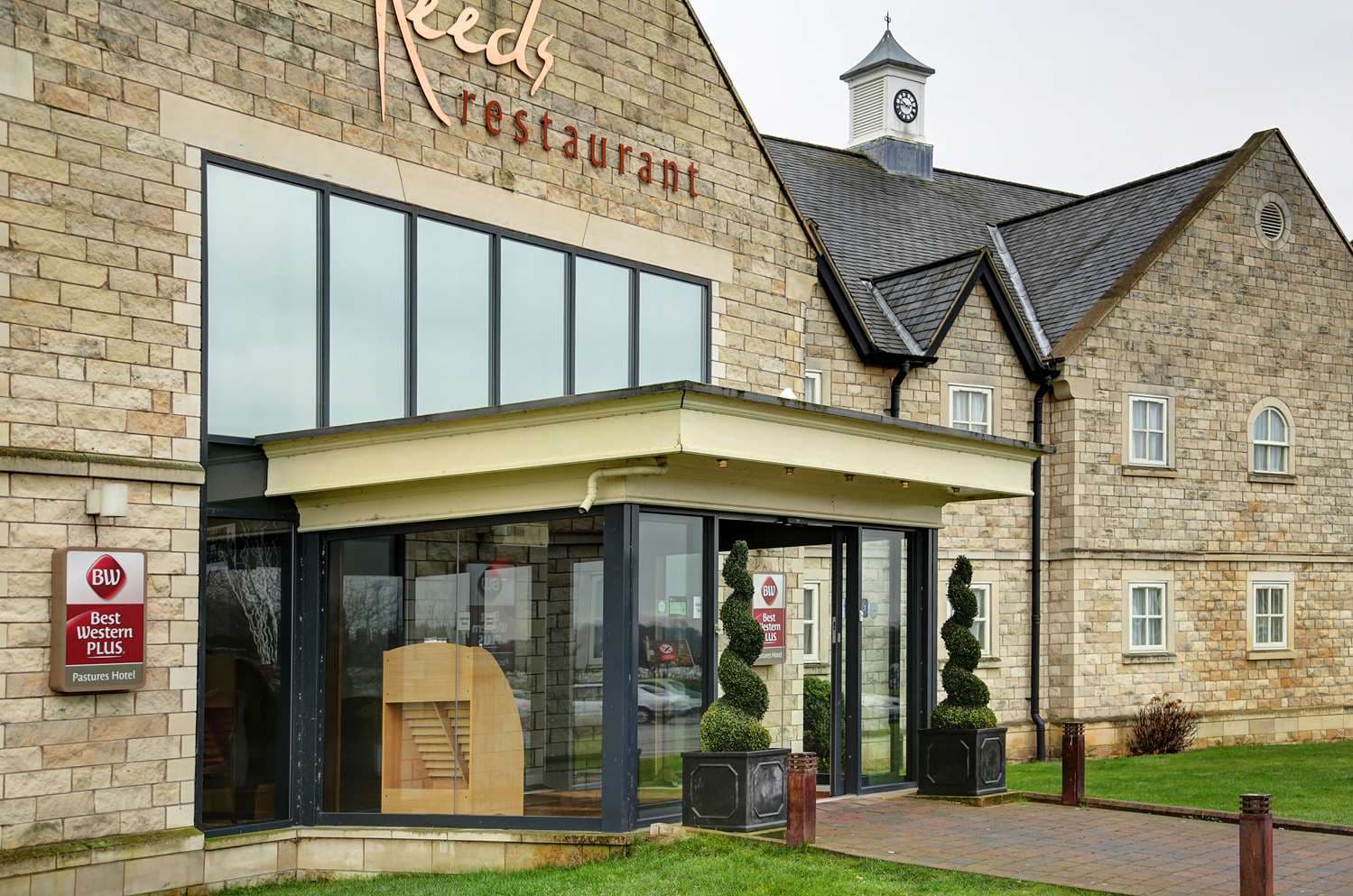 Best Western Plus Pastures Hotel 4