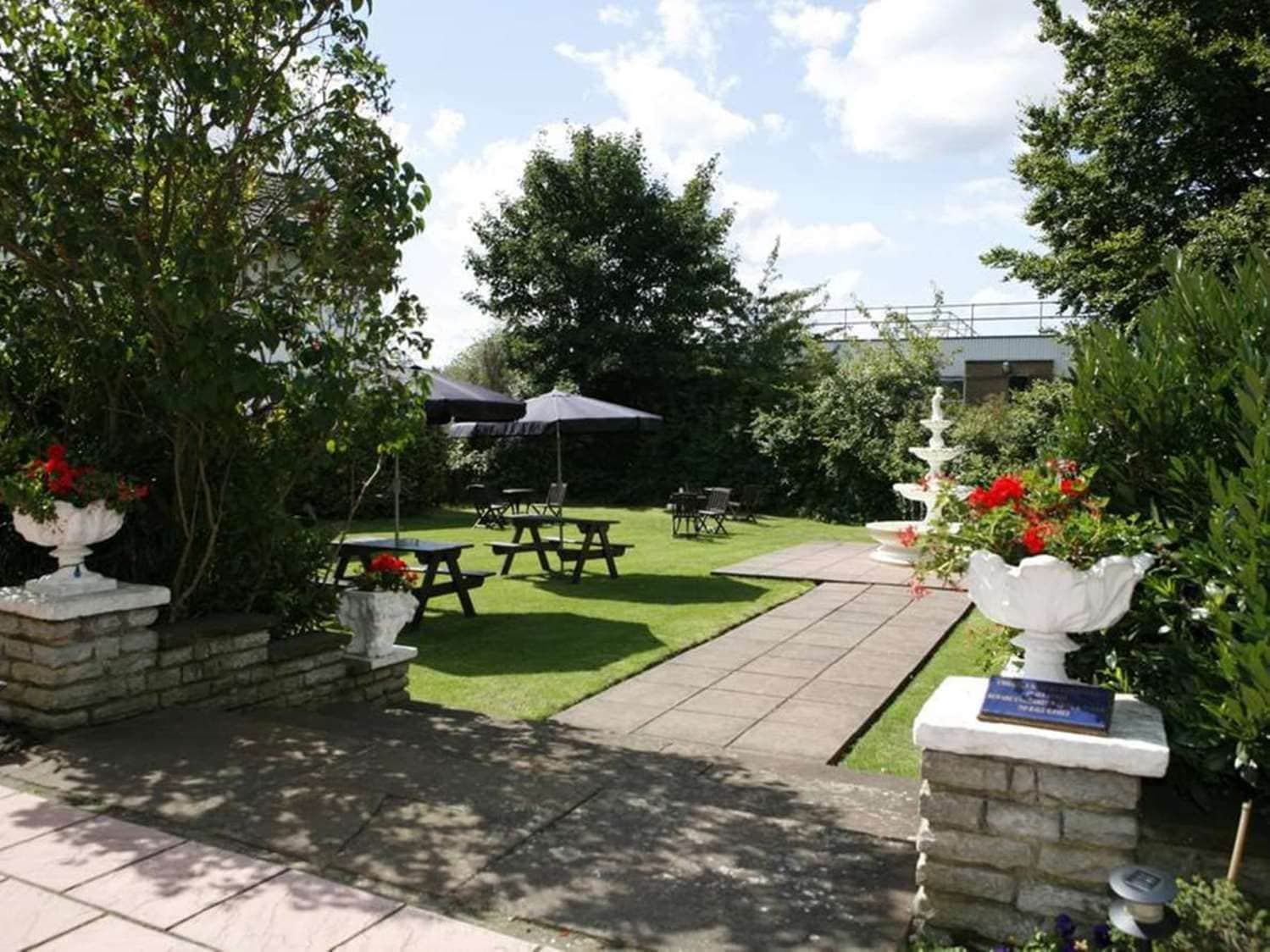 London Croydon Aerodrome Hotel by Sunday 3